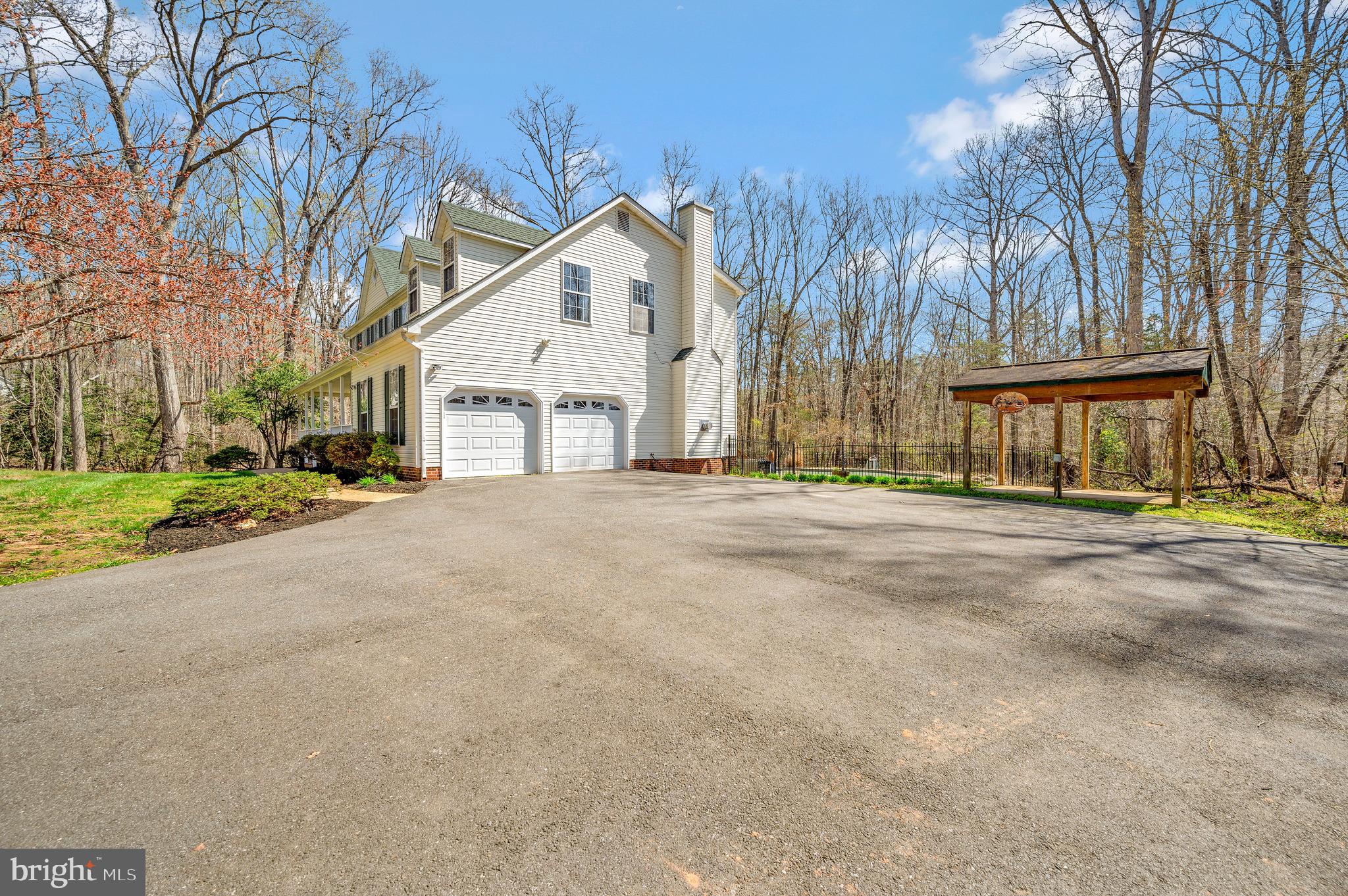 WINDSOR FOREST - Residential