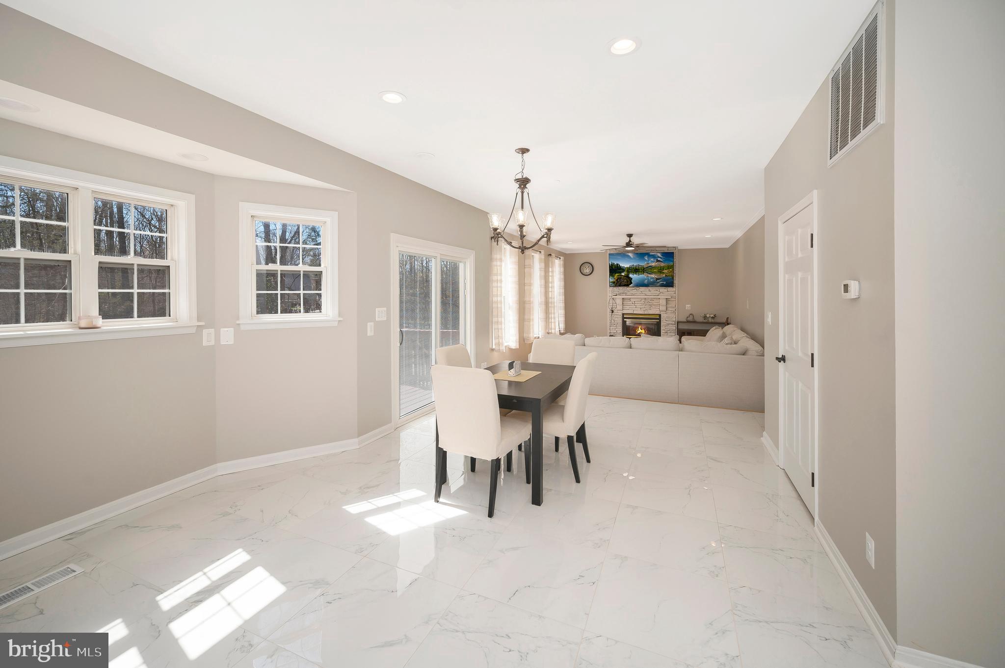 WINDSOR FOREST - Residential