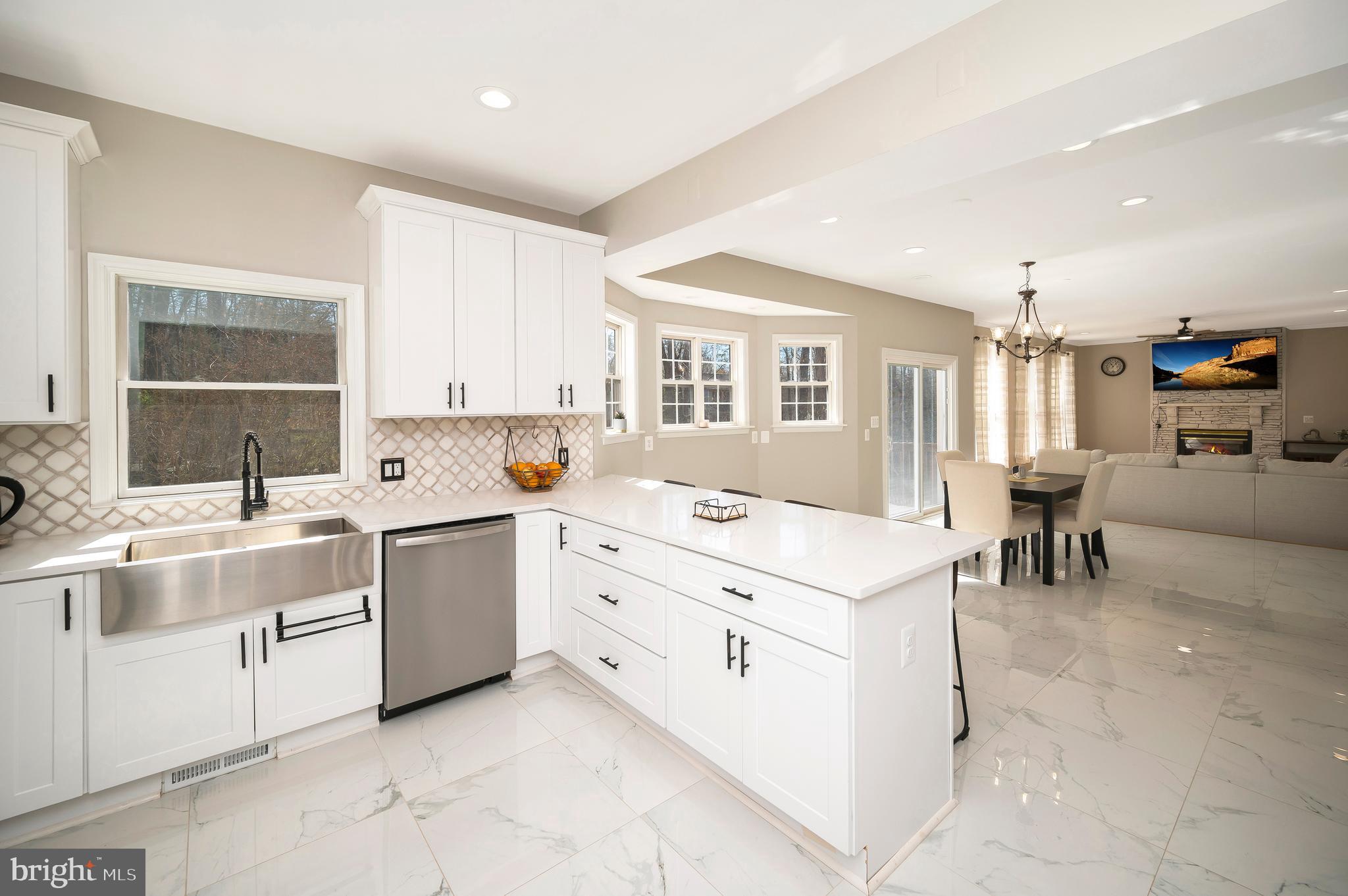 WINDSOR FOREST - Residential