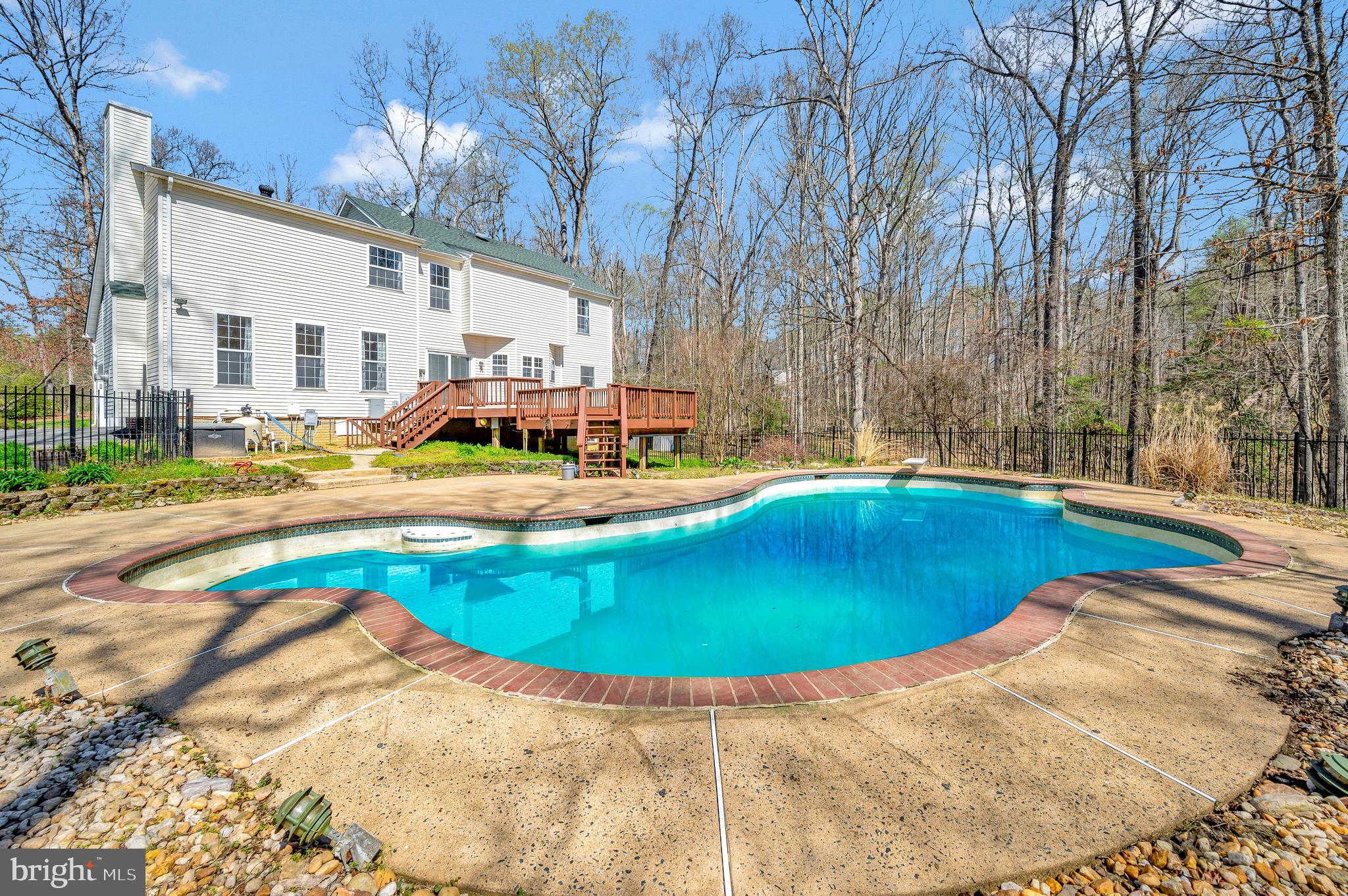 WINDSOR FOREST - Residential