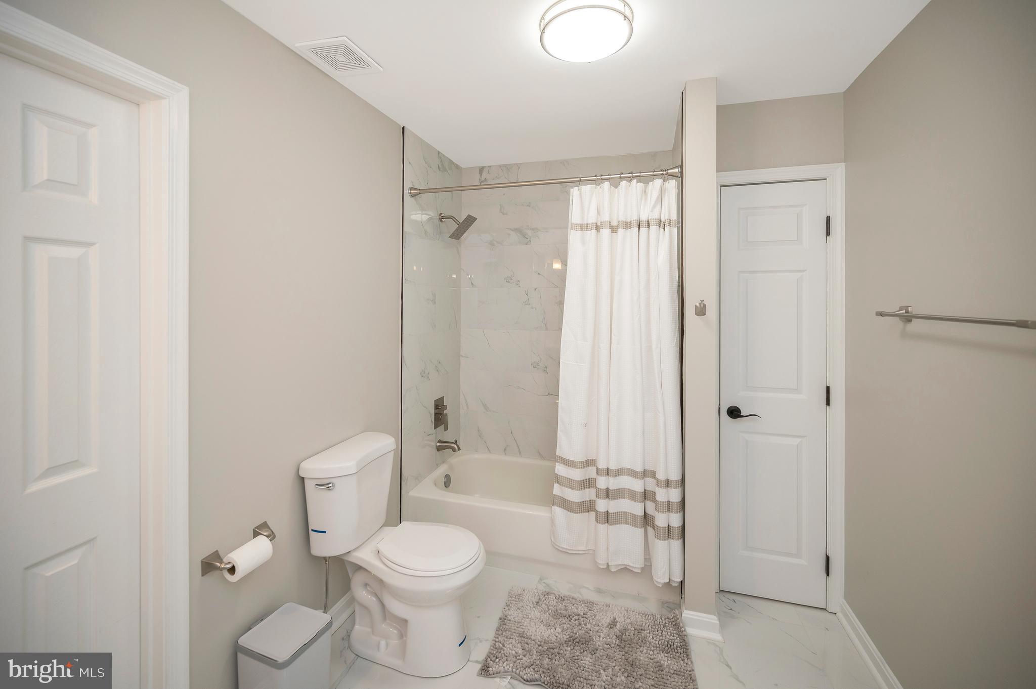 WINDSOR FOREST - Residential