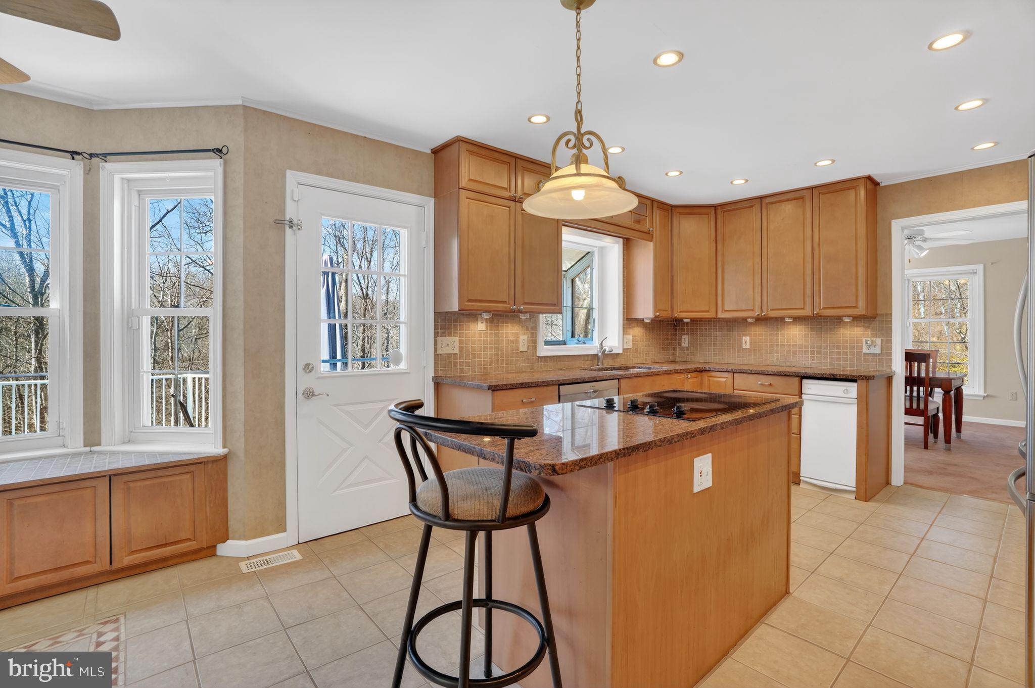 HILLS OVER PRATTS - Residential