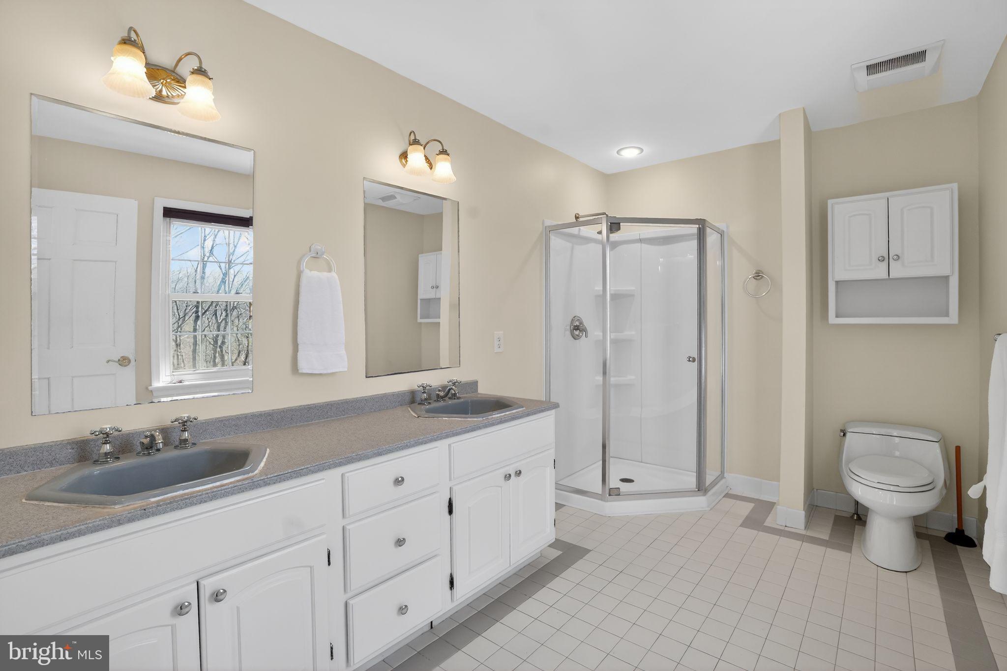 HILLS OVER PRATTS - Residential