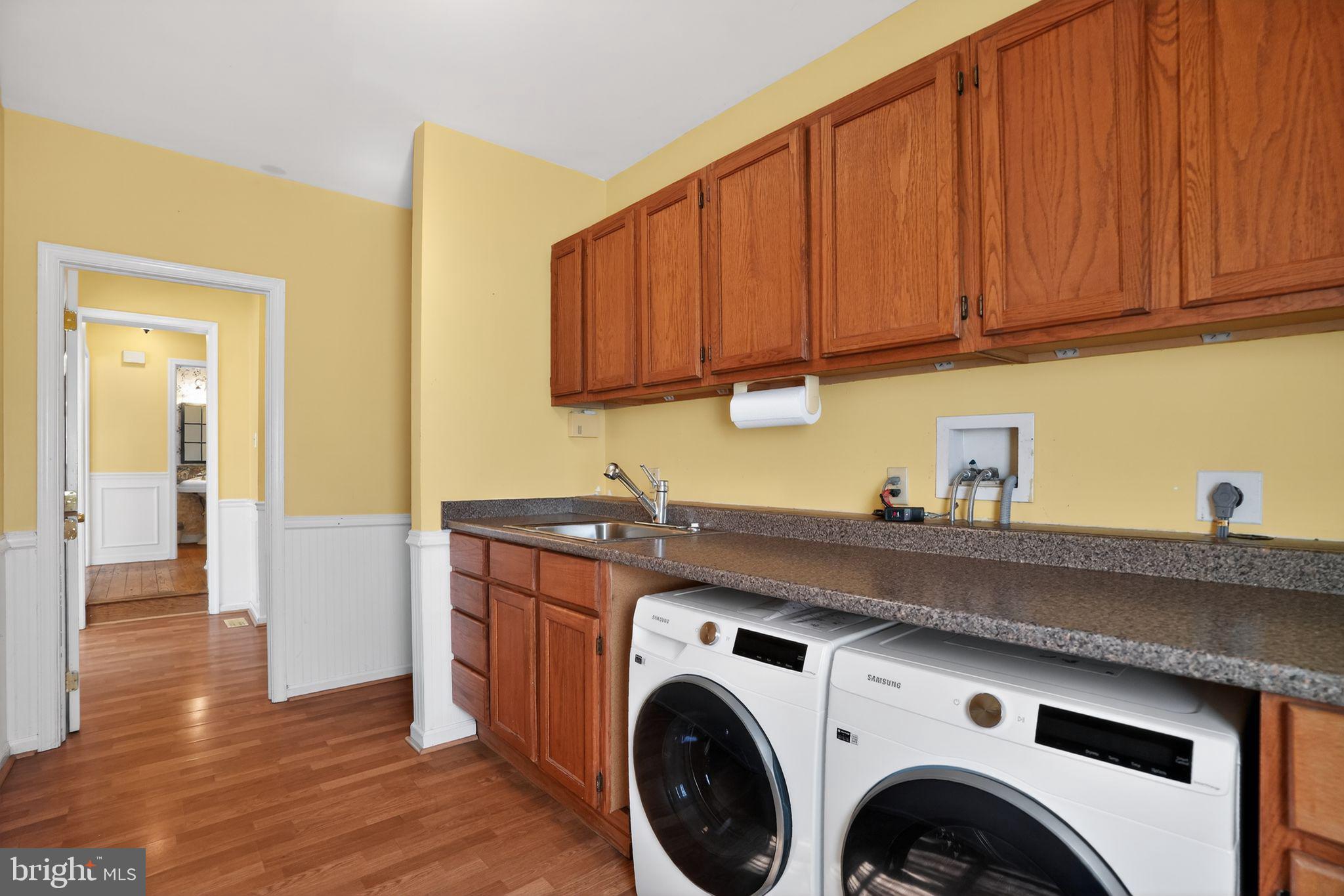 HILLS OVER PRATTS - Residential