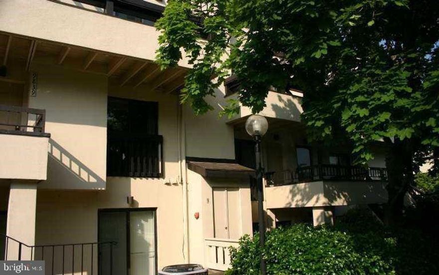 Spacious, Light-Filled Contemporary Corner unit Condo with 2 Balconies overlooking mature landscaping in a wonderful community with Pool and Tennis Court! This lovely home is full of natural light with many windows--enter into small foyer with stairs to single level living space.  The main level features an open floor plan with cathedral ceilings and a large Living Room great for daily living and entertaining. A Kitchen and Dining Room adjoin the Living Area and provide access to an oversized balcony.  Well maintained with carpet, wood floors, new paint, updated bathroom,  pull-down stairs to attic space, built-in shelving, and walk-in closet. A spacious Main Suite is set off the Living Room with  a renovated en-suite Bath and additional balcony. Washer/Dryer in Unit.
Conveniently located near the Public library, multiples bus lines, I-270 and some of the area's best shopping and entertainment.    Pets on a case by case basis.
Applicants may provide their own fully detailed credit report, no older than 30 days together with Montgomery County GCAAR lease application.
MUST BE FINANCIALLY QUALIFIED: Min Credit Score 650 and Income 3X Rent.