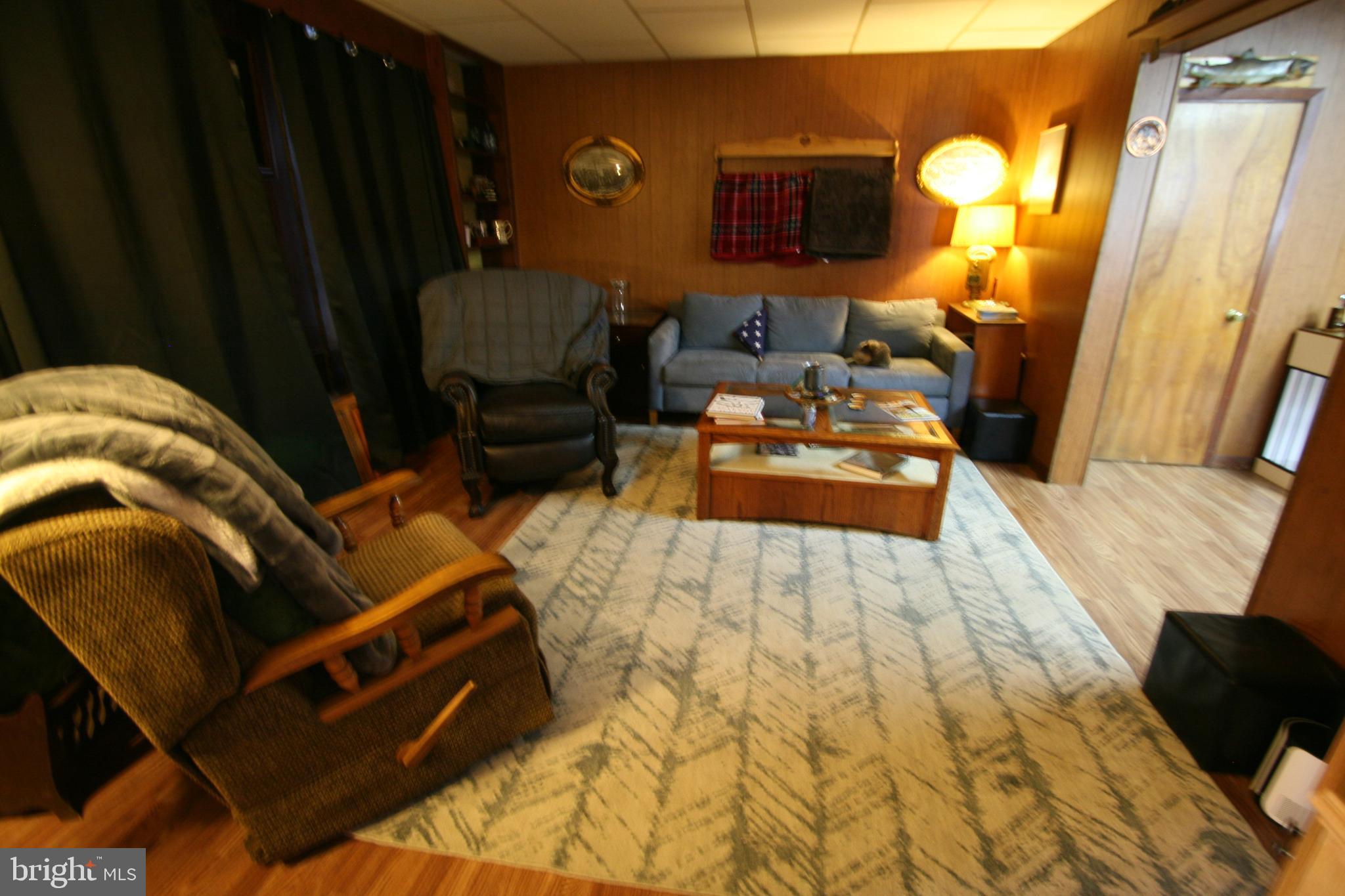 1107 PIKE STREET