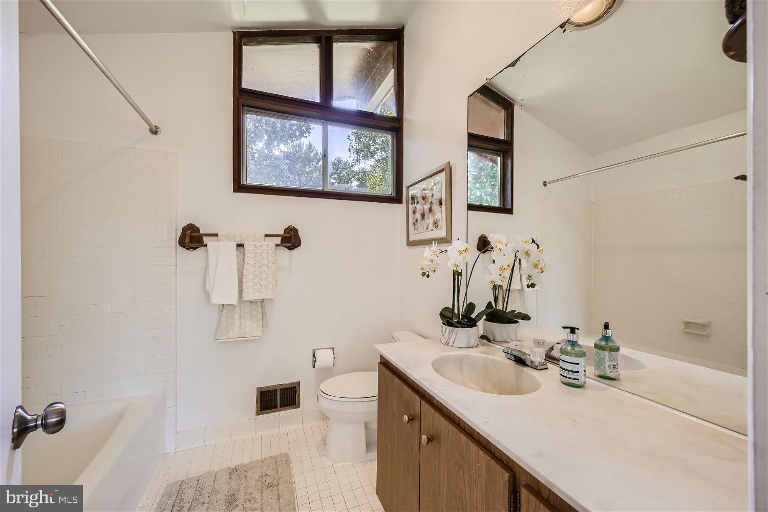 COLESVILLE OUTSIDE - Residential