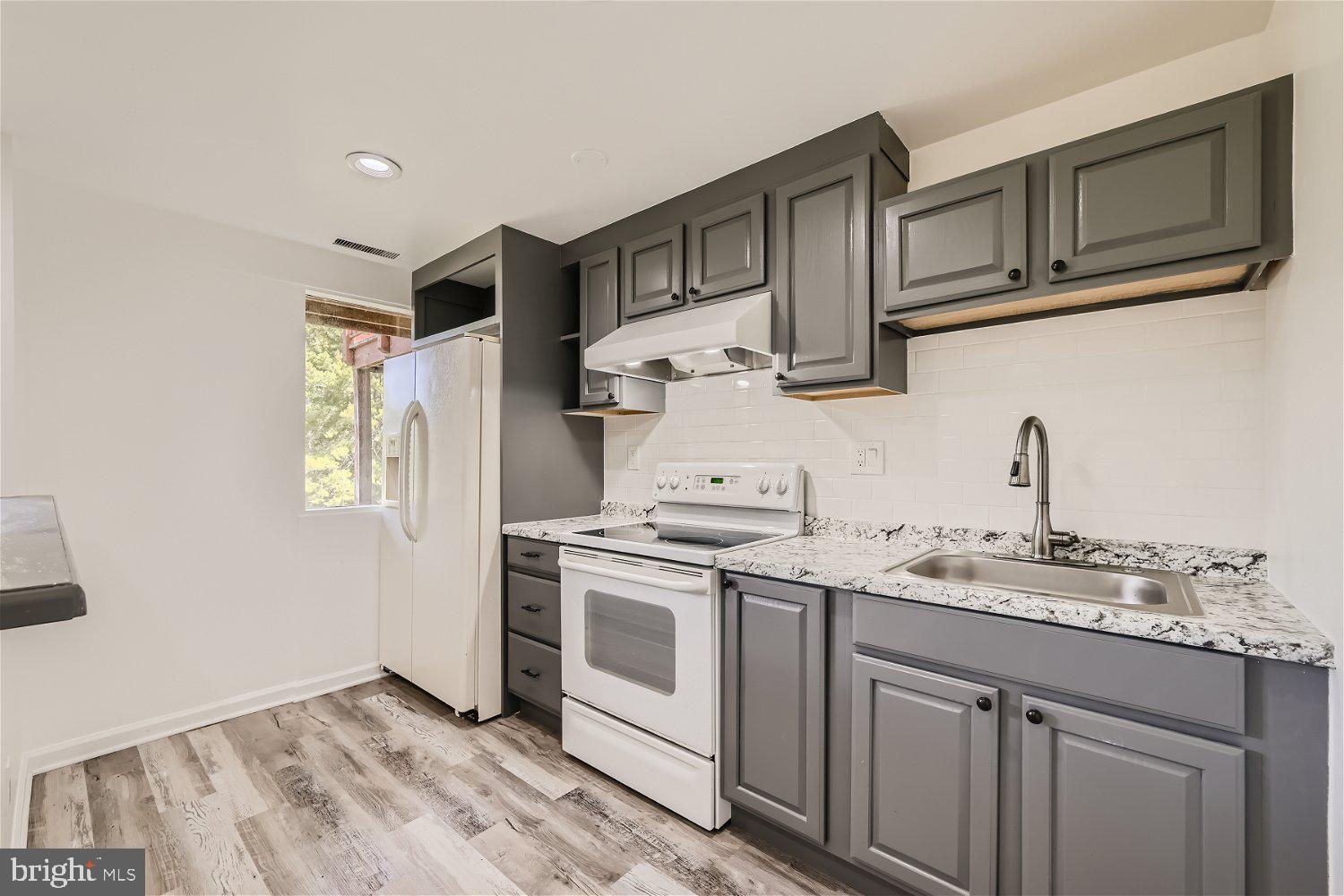 COLESVILLE OUTSIDE - Residential