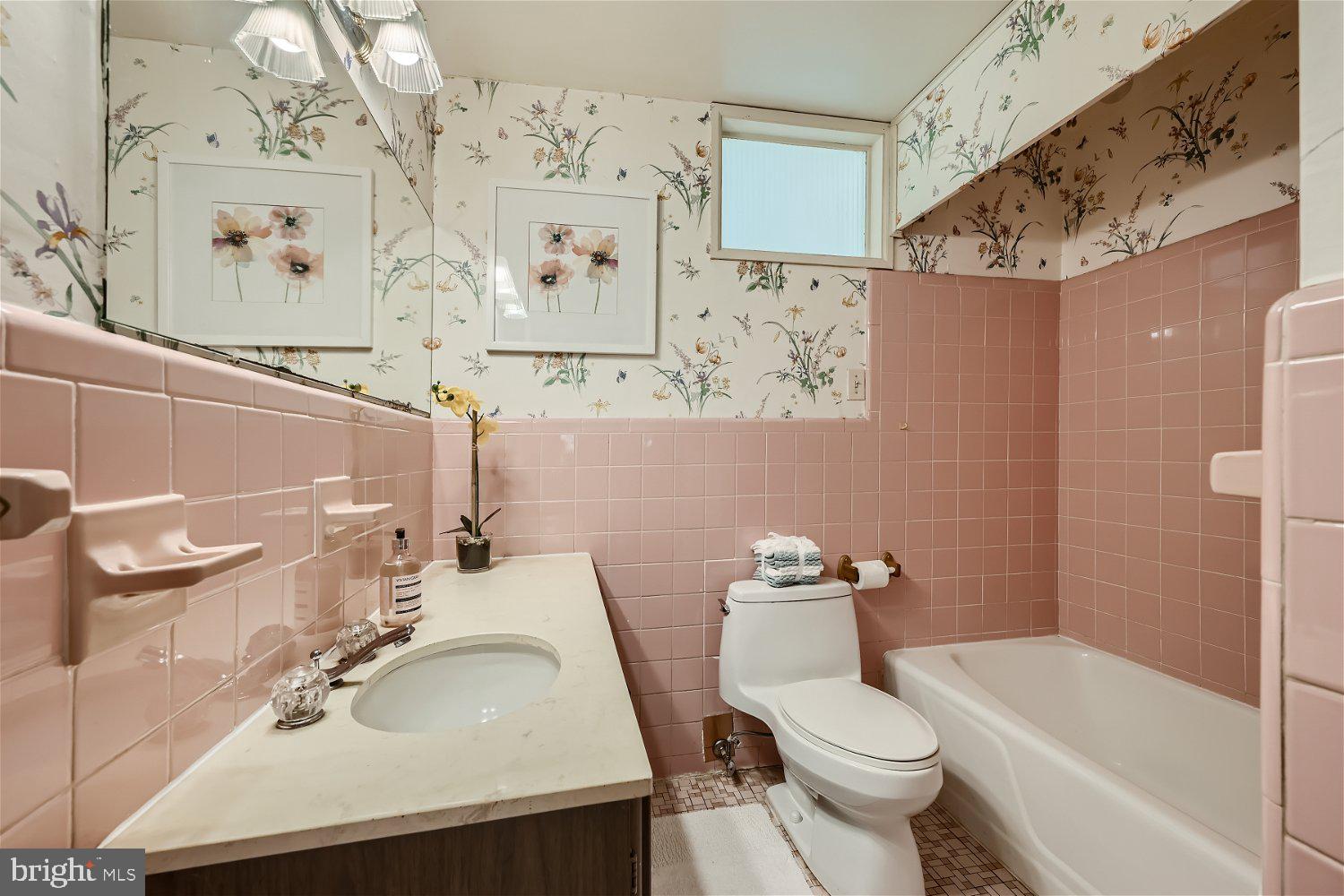 COLESVILLE OUTSIDE - Residential