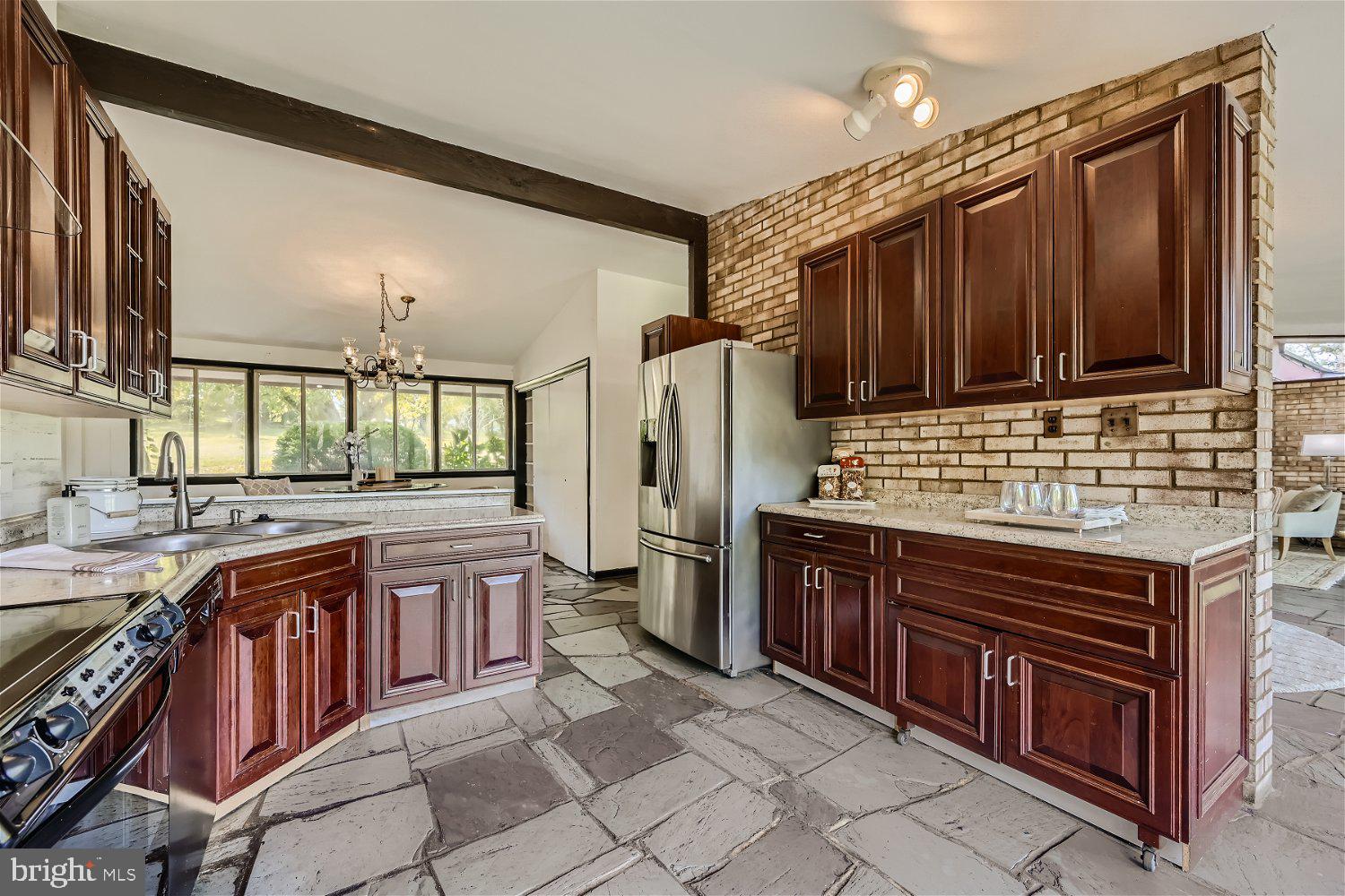 COLESVILLE OUTSIDE - Residential