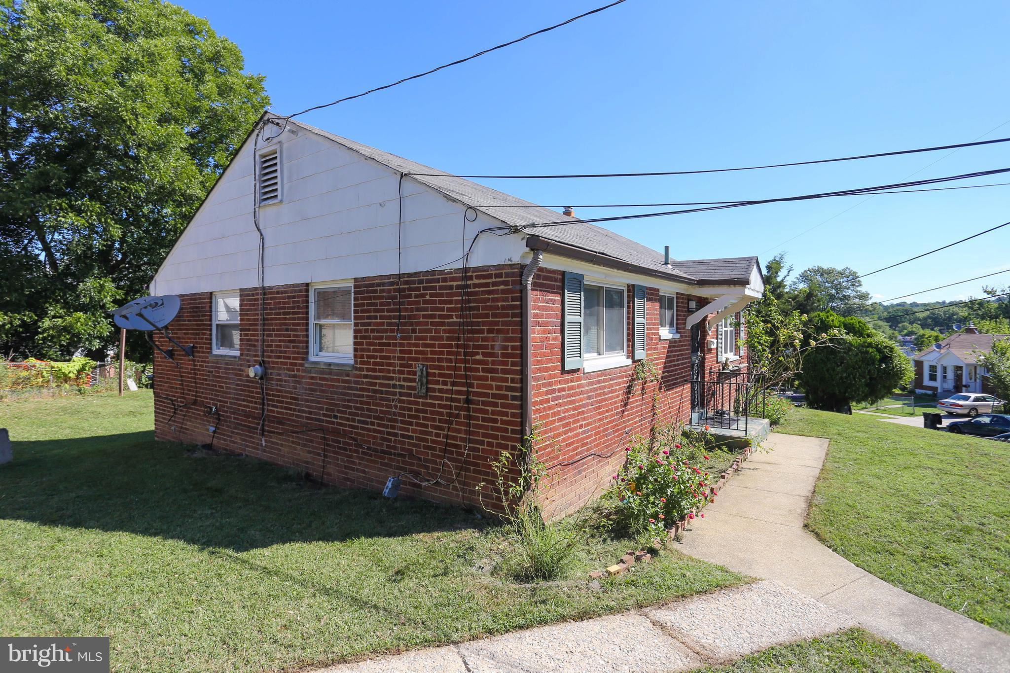 RIGGS TERRACE - Residential