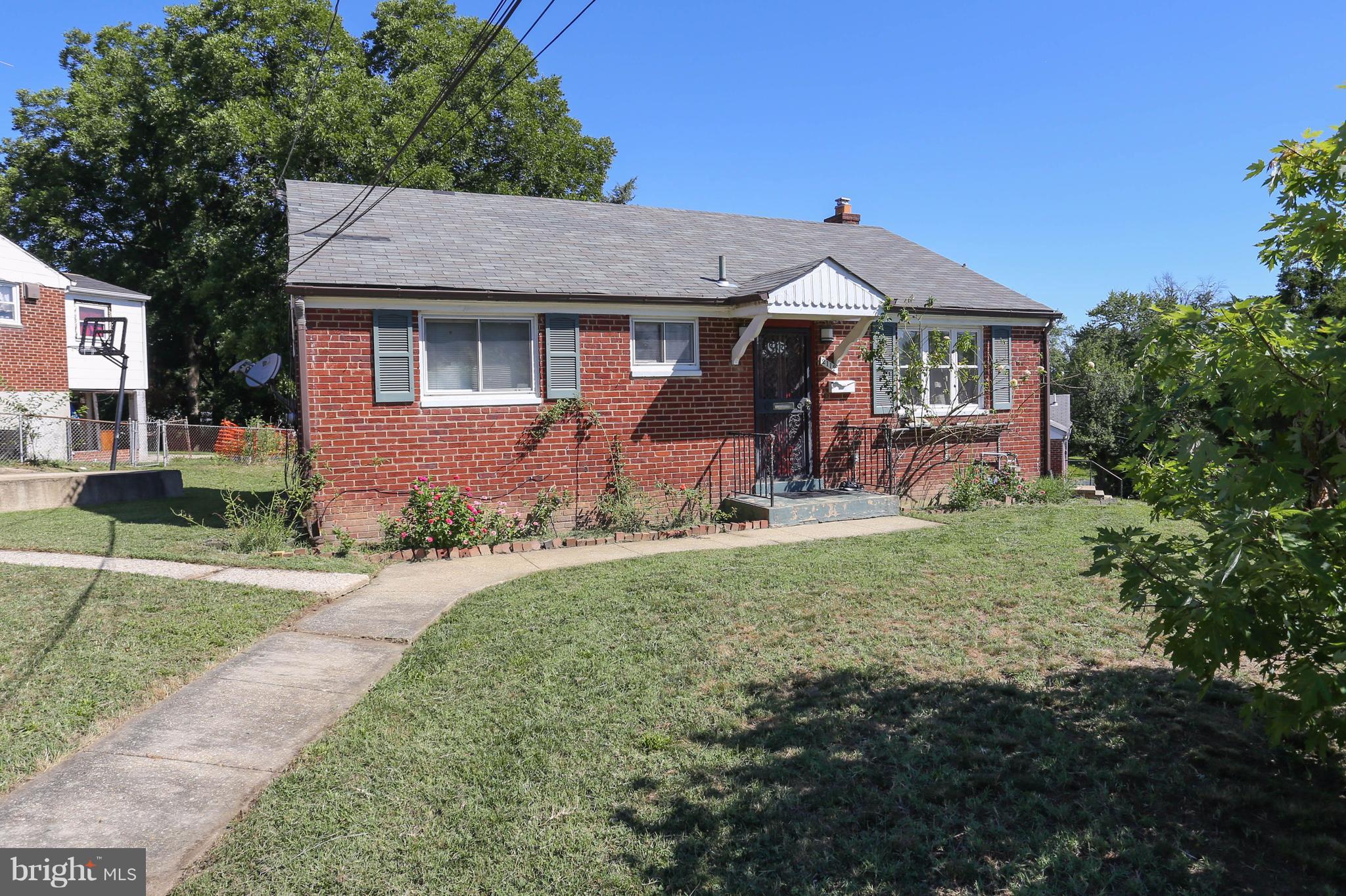 RIGGS TERRACE - Residential