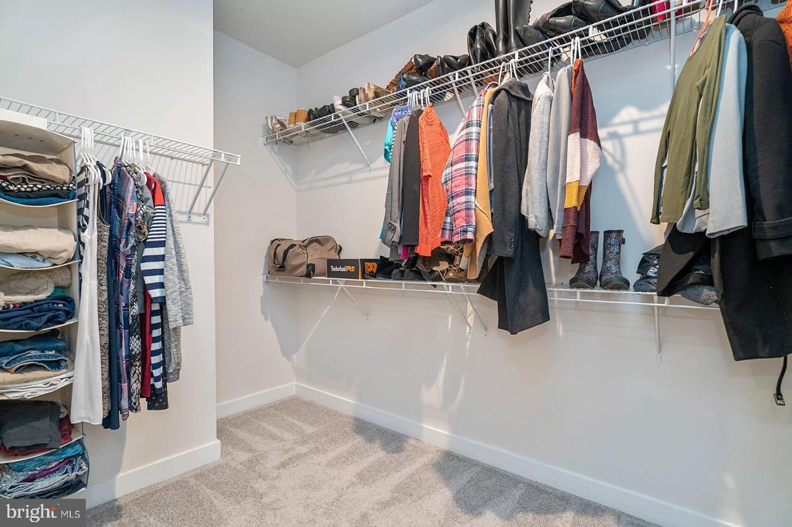 OAKDALE VILLAGE - Residential Lease