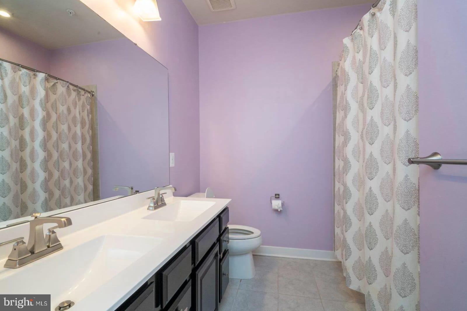 OAKDALE VILLAGE - Residential Lease