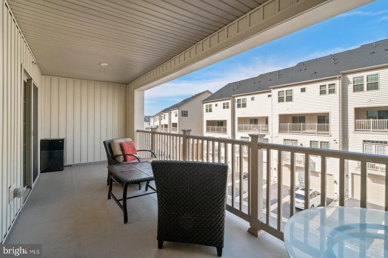 OAKDALE VILLAGE - Residential Lease