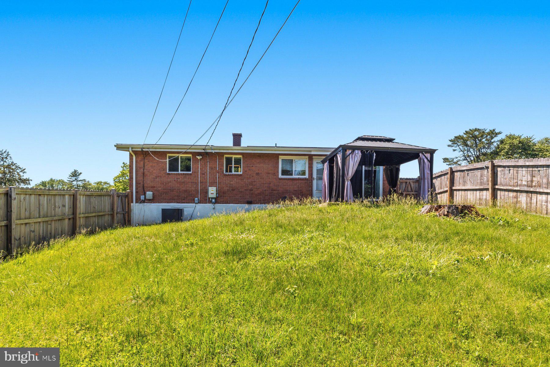 902 BITTERSWEET ROAD