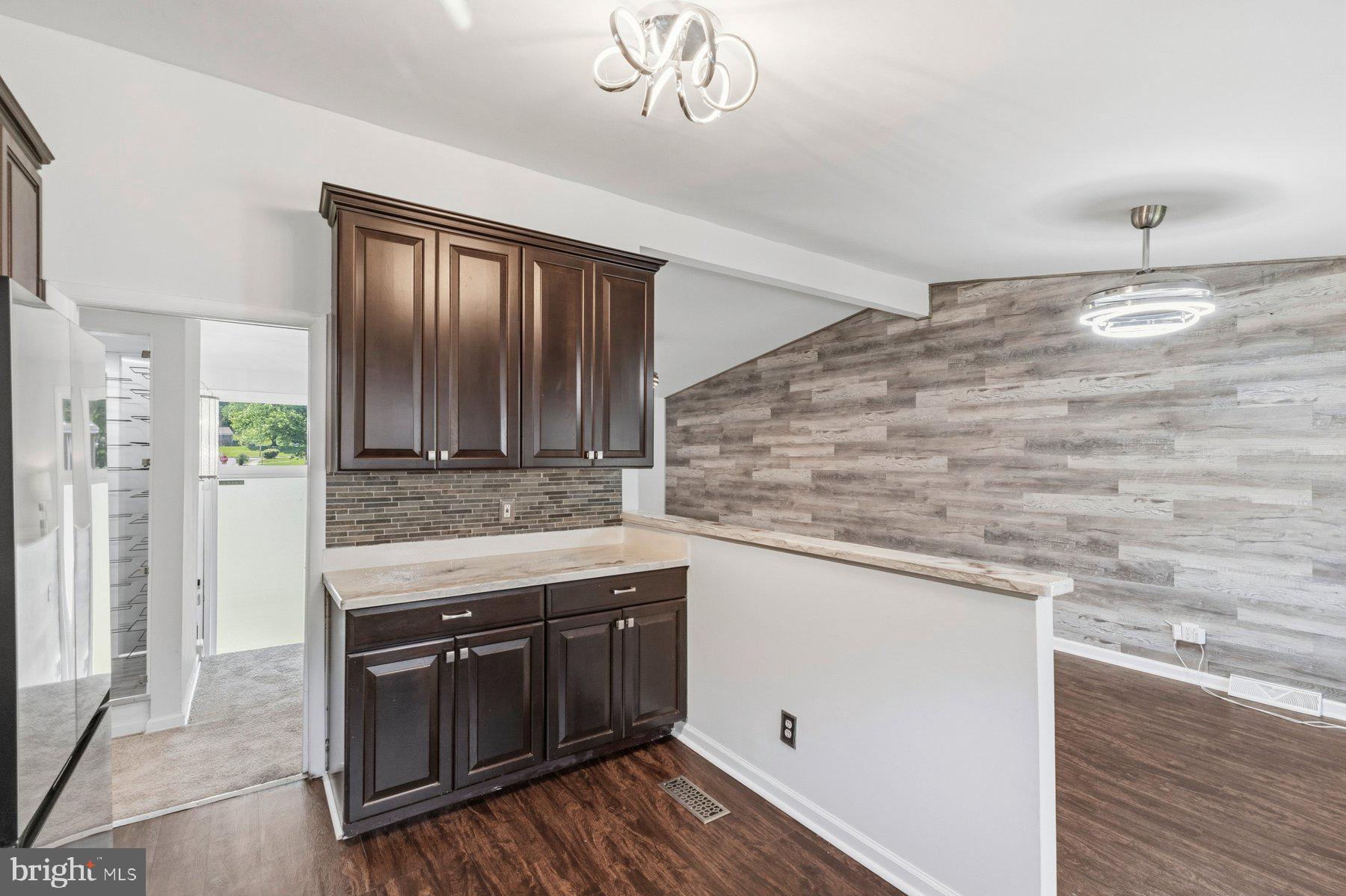 SCOTTS HILL - Residential