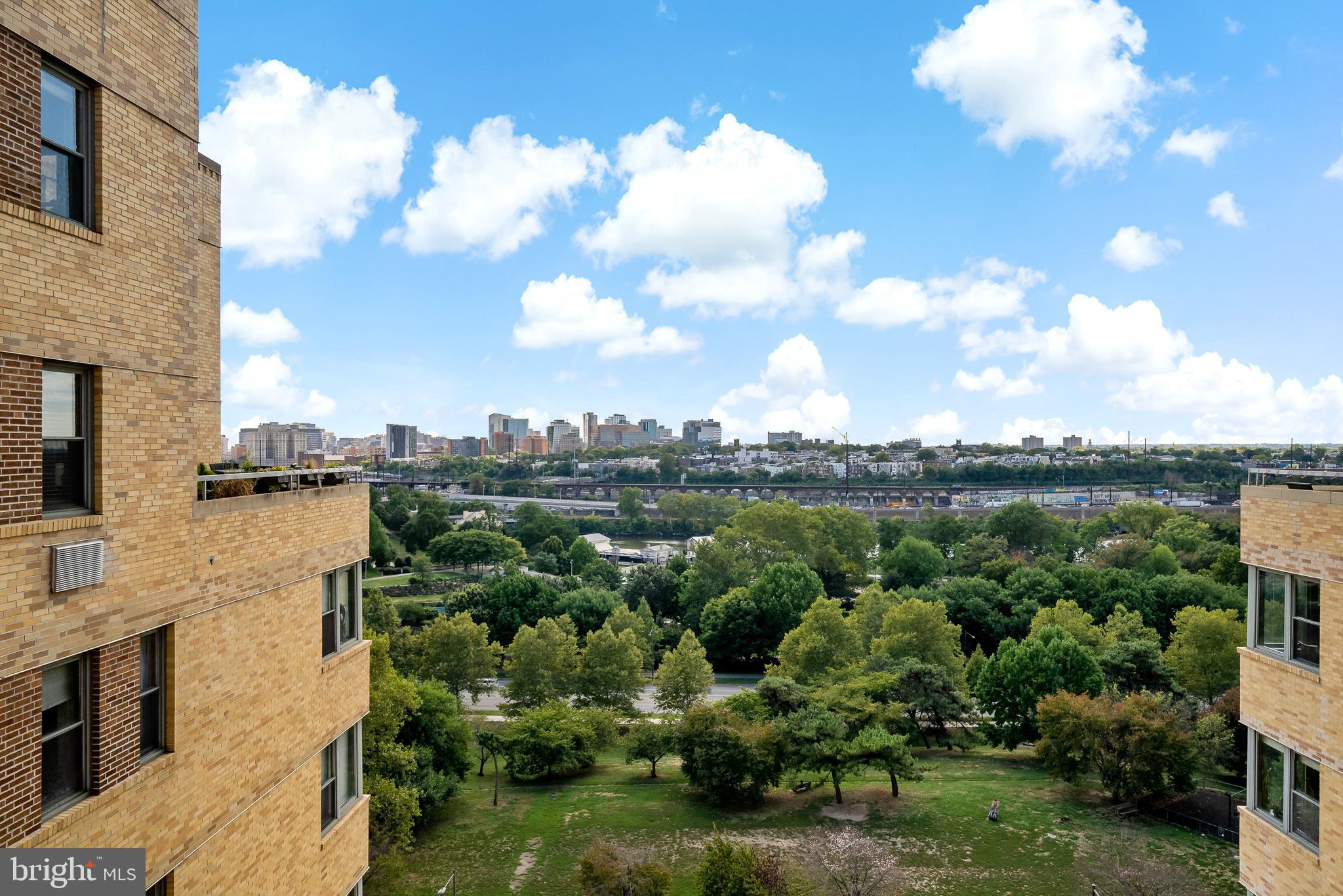 ART MUSEUM AREA - Residential Lease