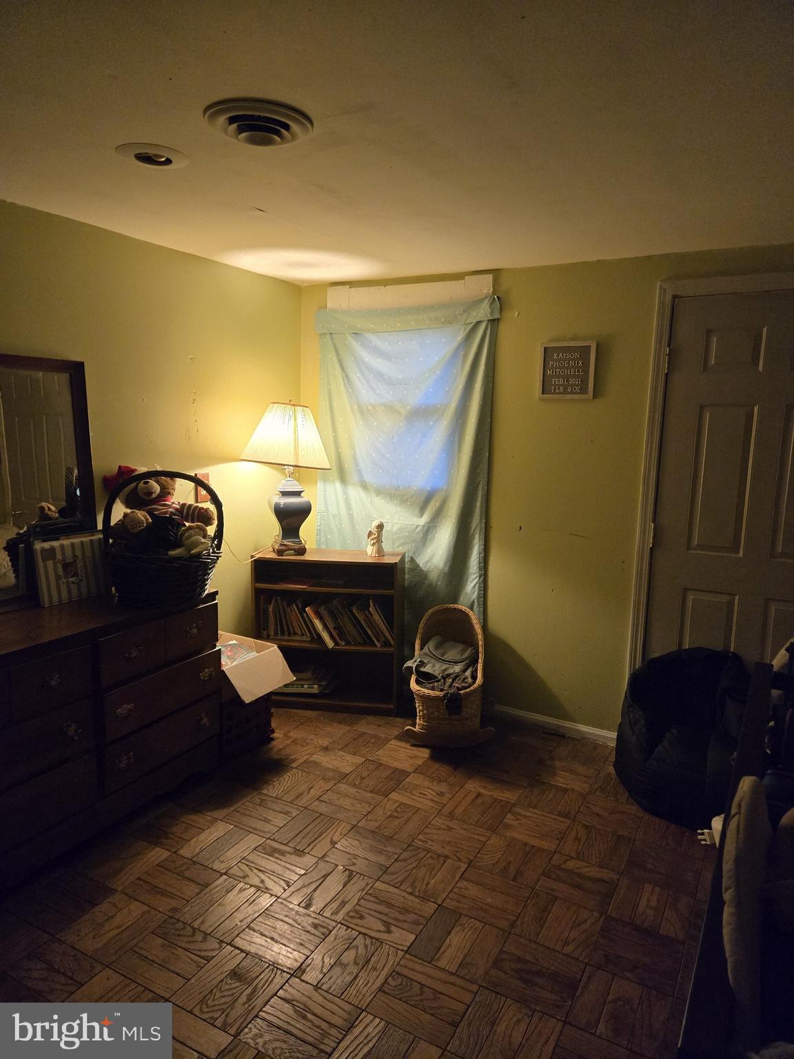 HOUGHLIN LANE - Residential