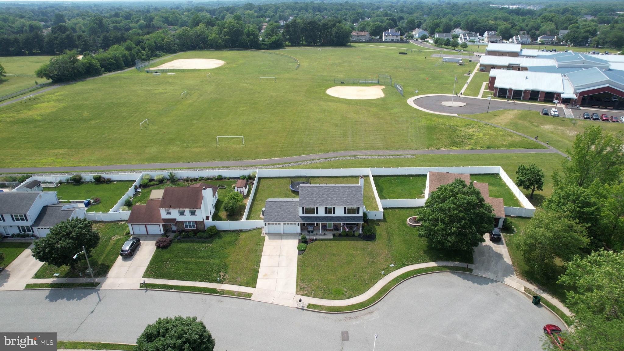 9 RED OAK COURT