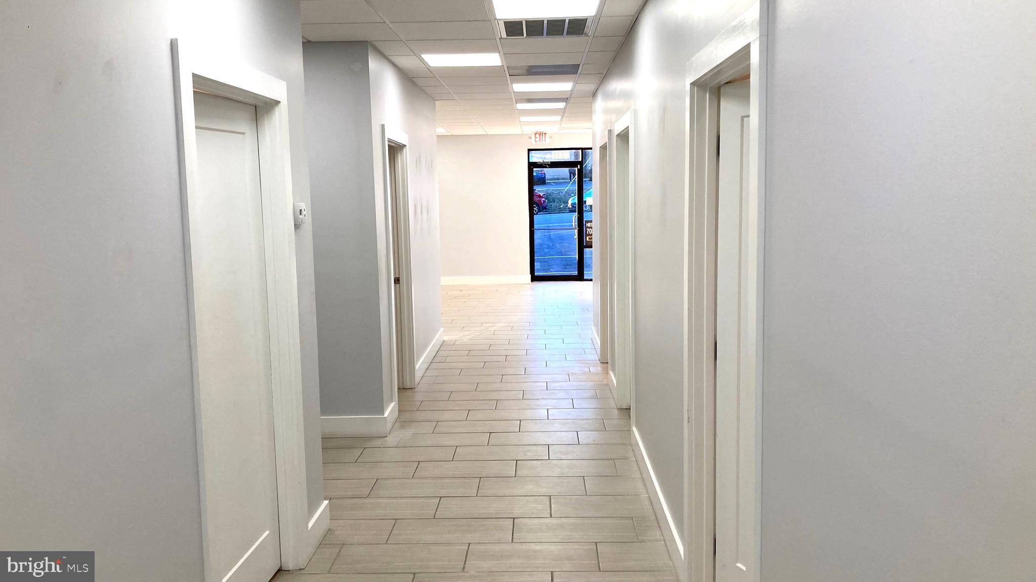 BIRCH - Commercial Lease