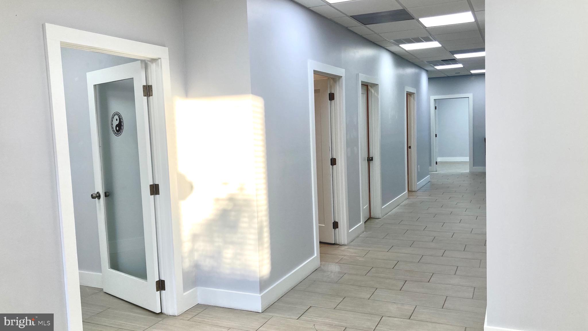 BIRCH - Commercial Lease