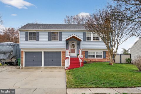 Homes For Sale - 41 Radnor Boulevard<br/> MARLTON, NJ 08053