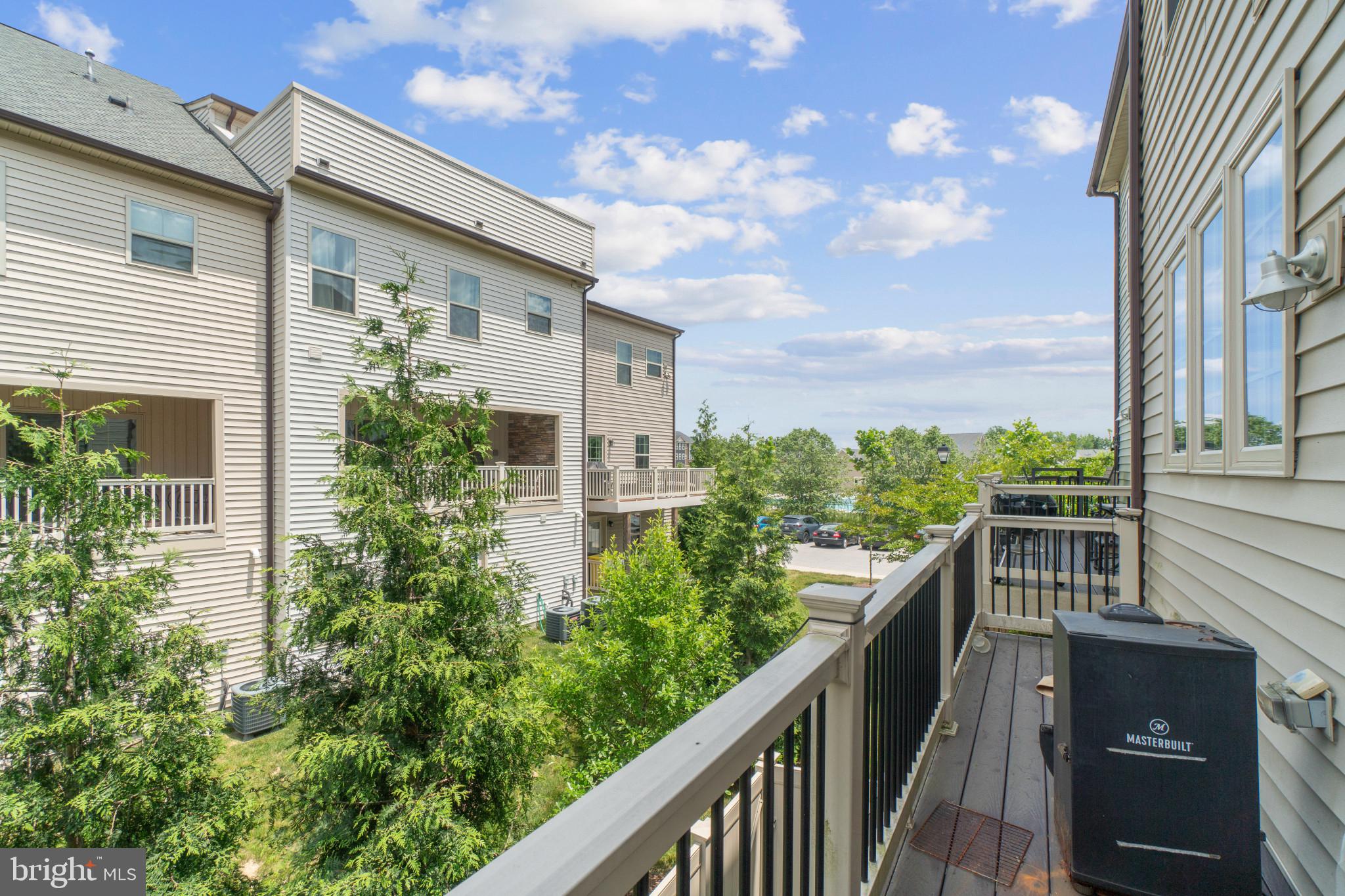 PARKSIDE - Residential