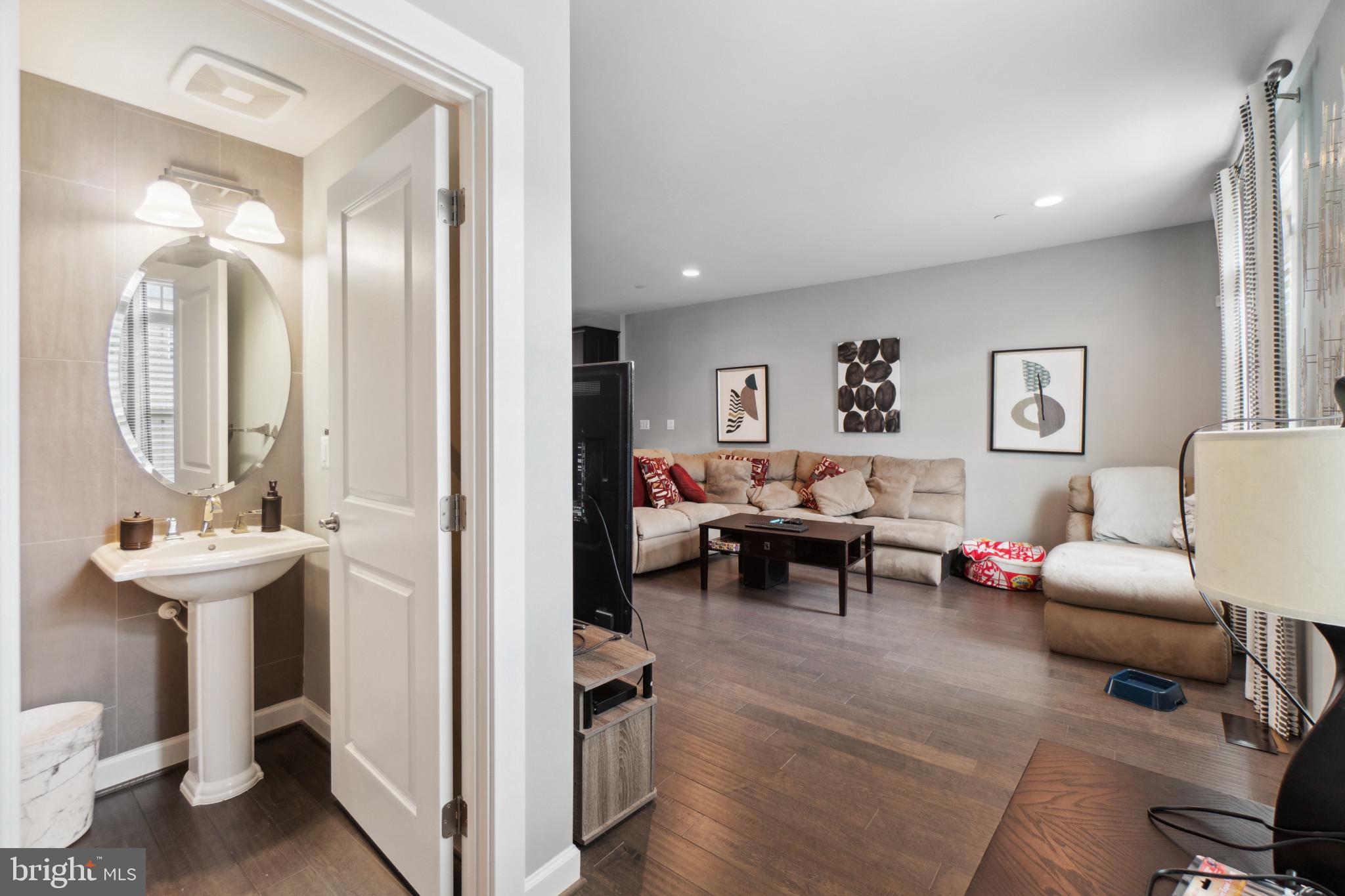 PARKSIDE - Residential