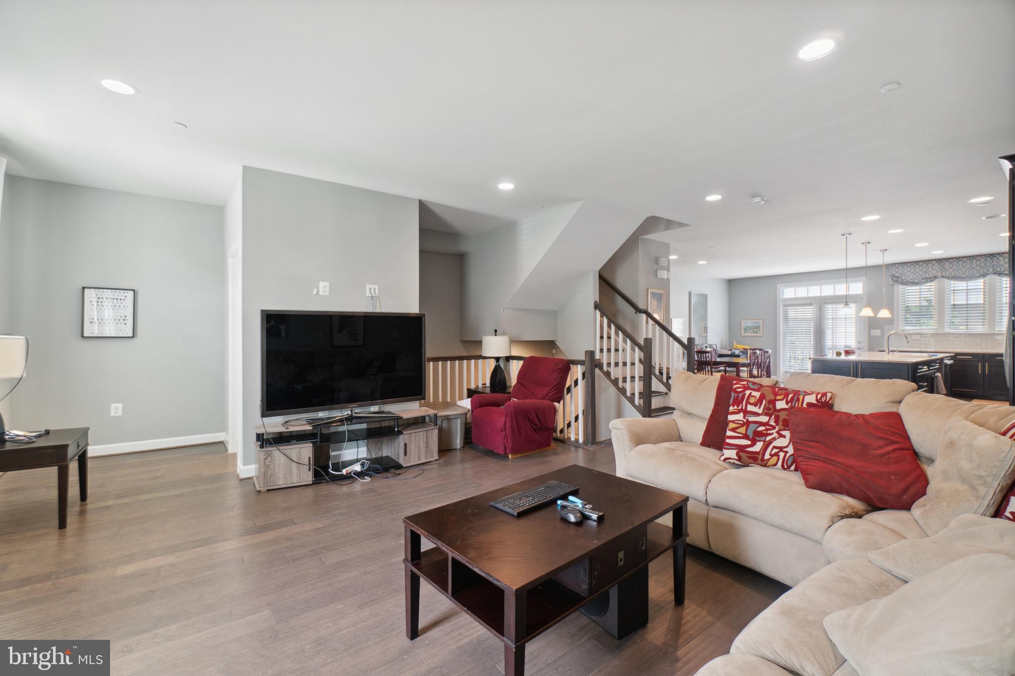 PARKSIDE - Residential