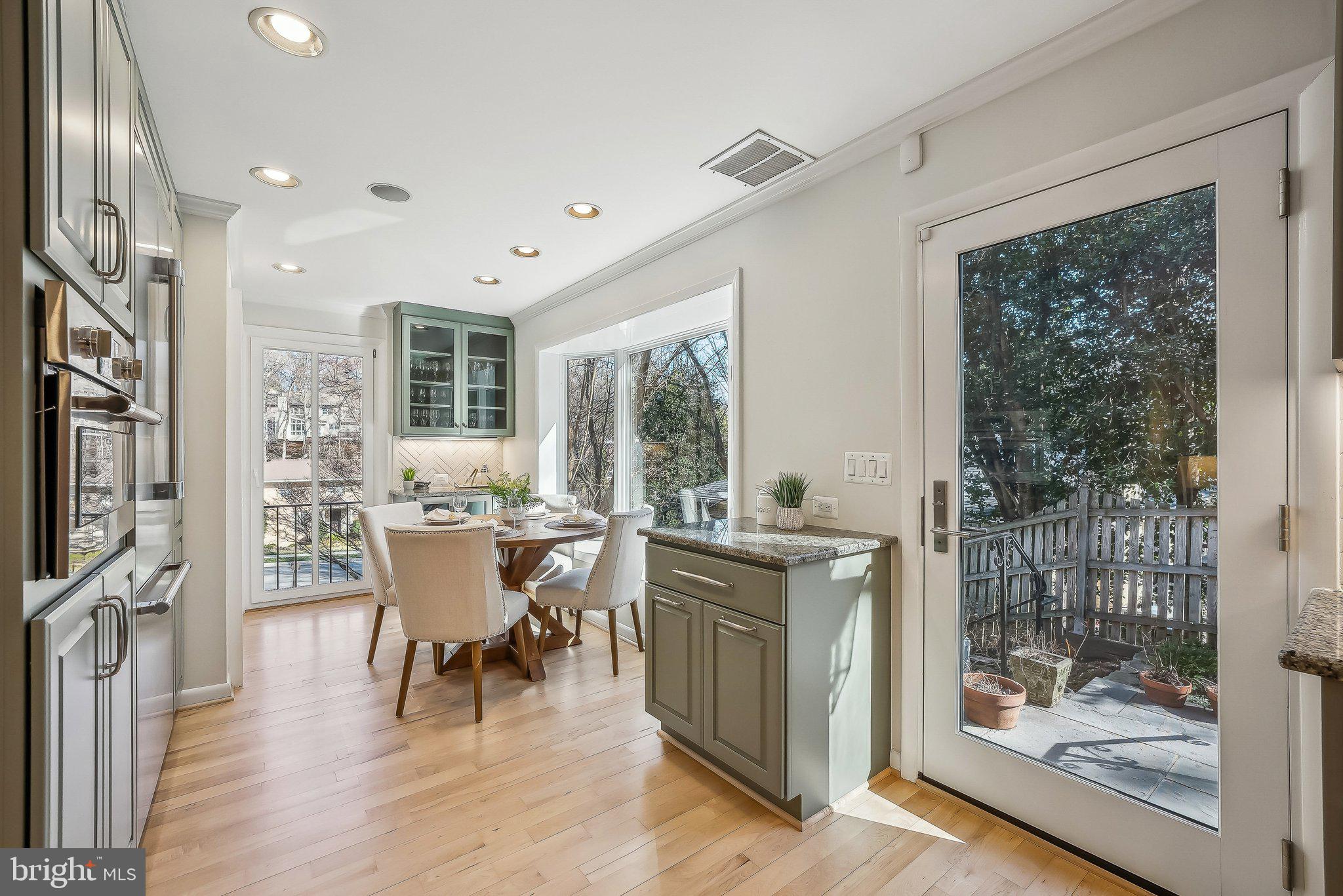 CHAIN BRIDGE HEIGHTS - Residential