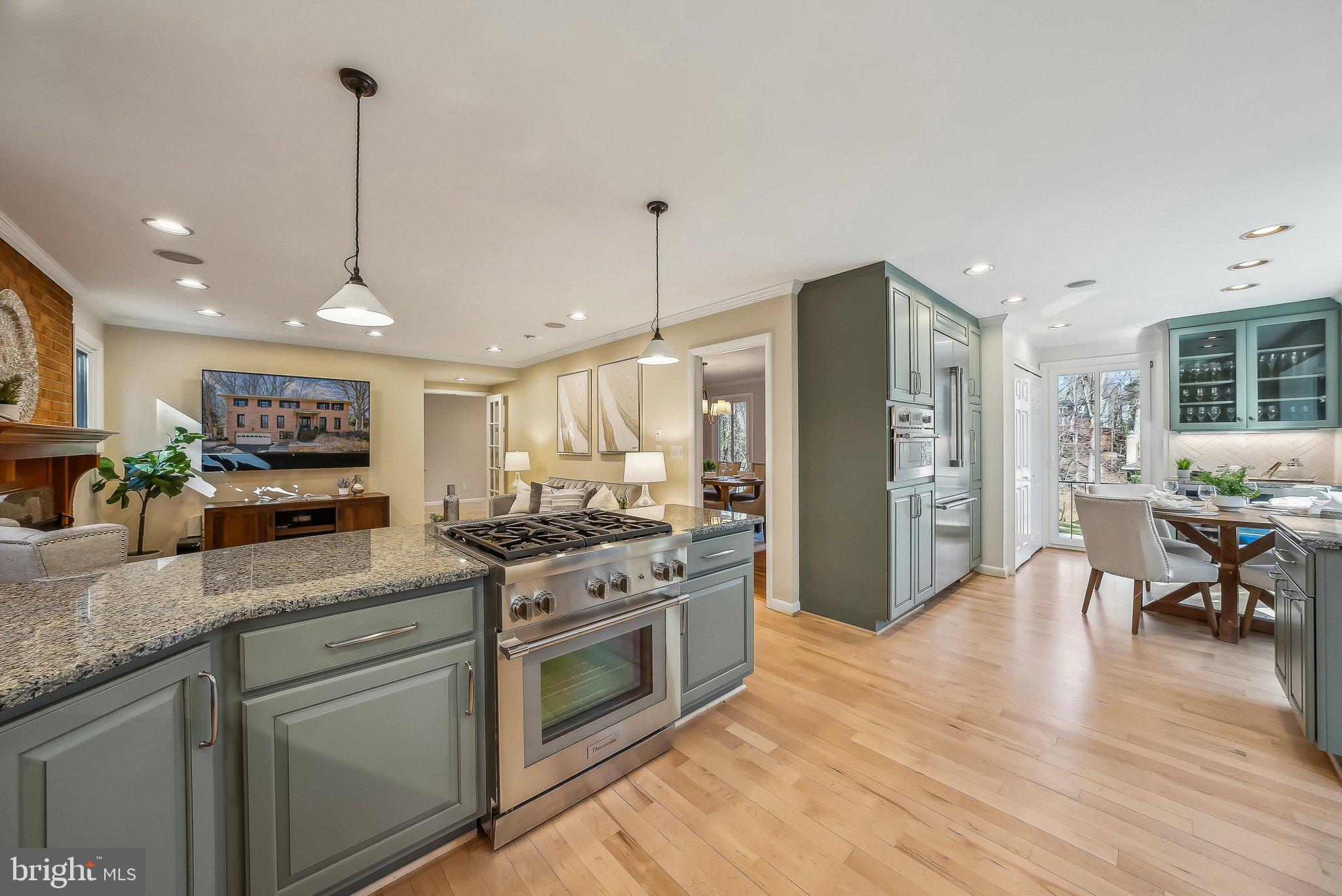 CHAIN BRIDGE HEIGHTS - Residential