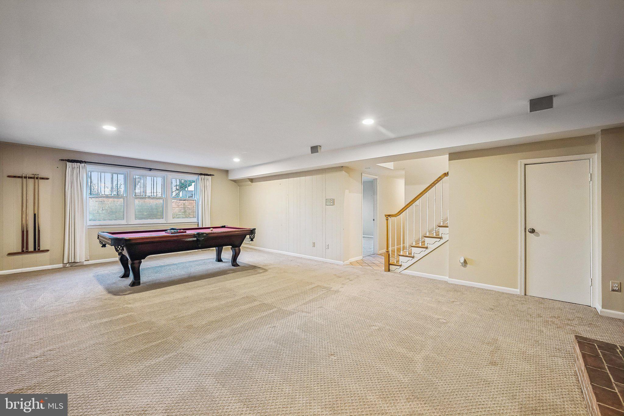 CHAIN BRIDGE HEIGHTS - Residential