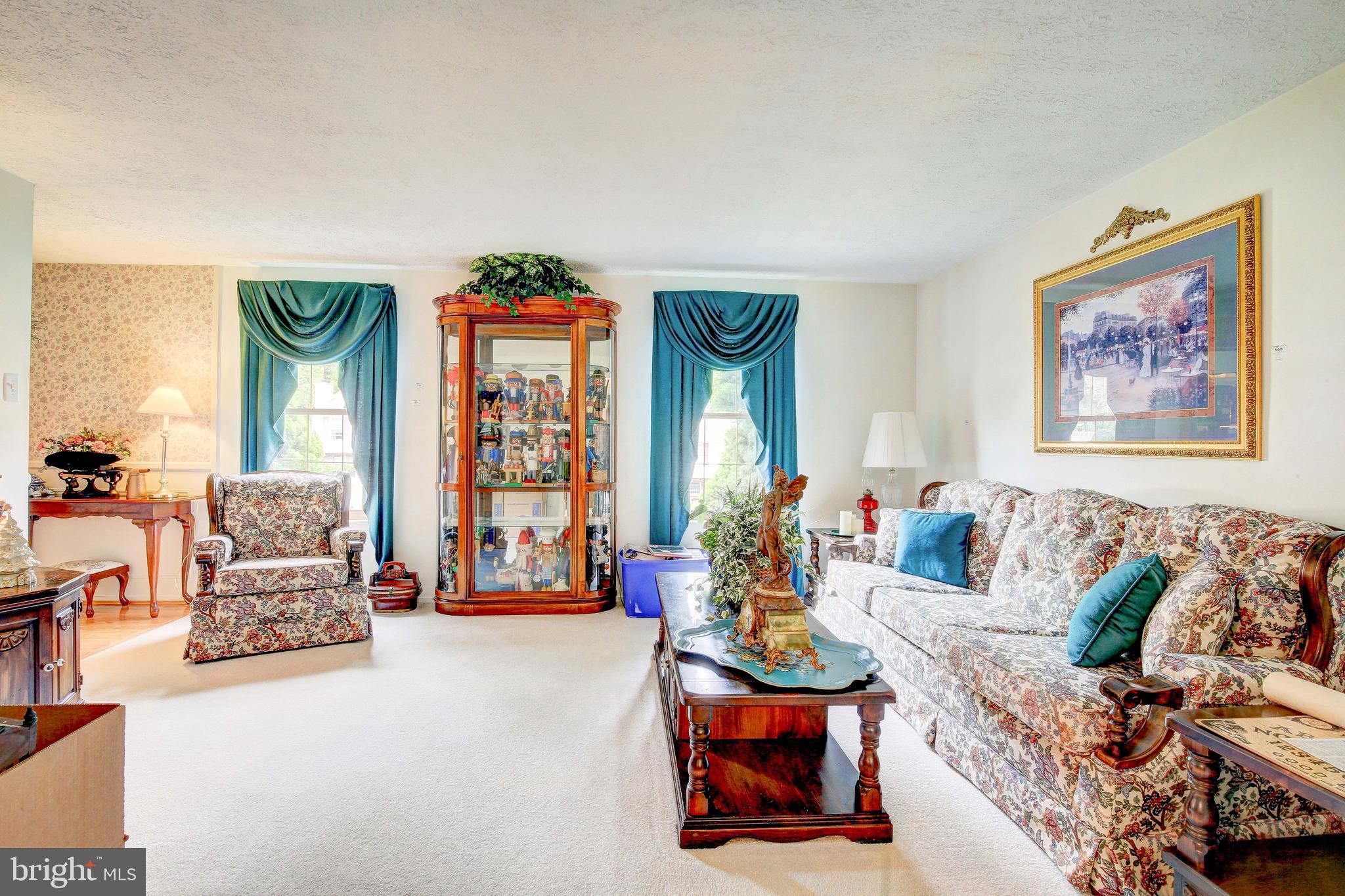 OAKHURST - Residential