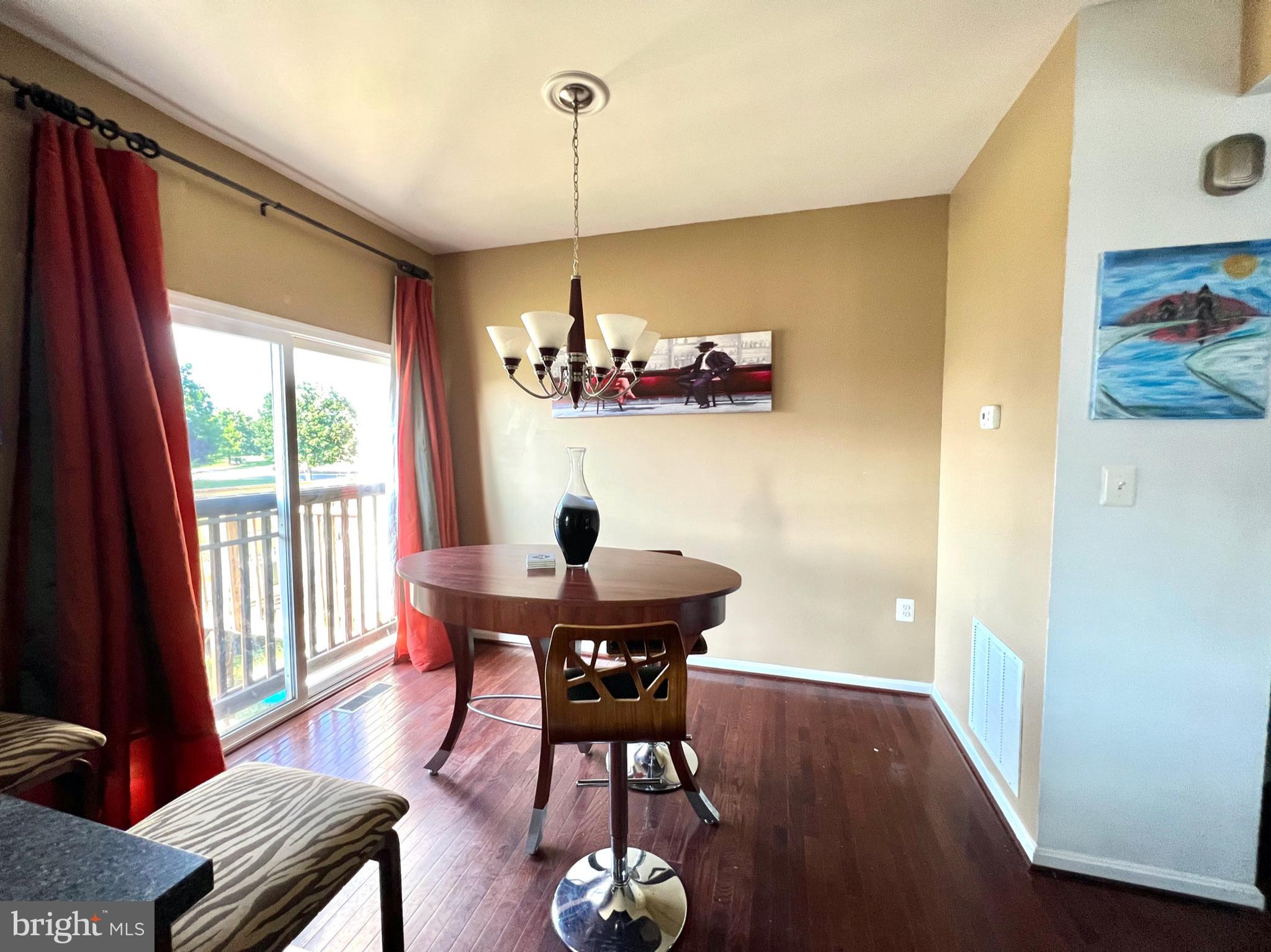 LIBERTY RUN - Residential