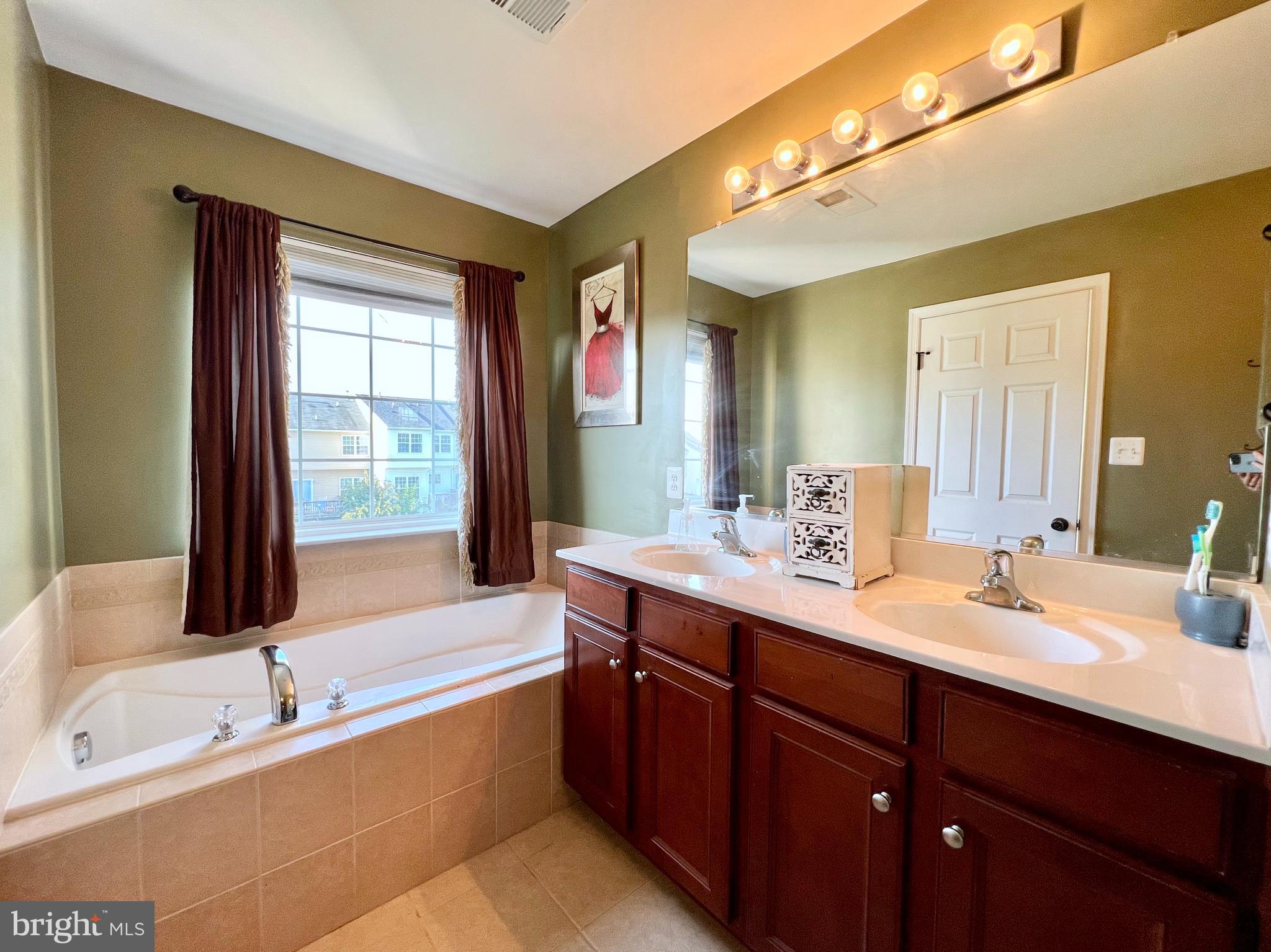 LIBERTY RUN - Residential