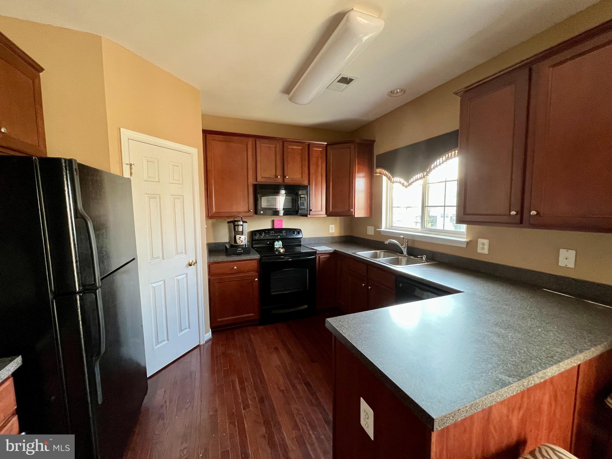 LIBERTY RUN - Residential