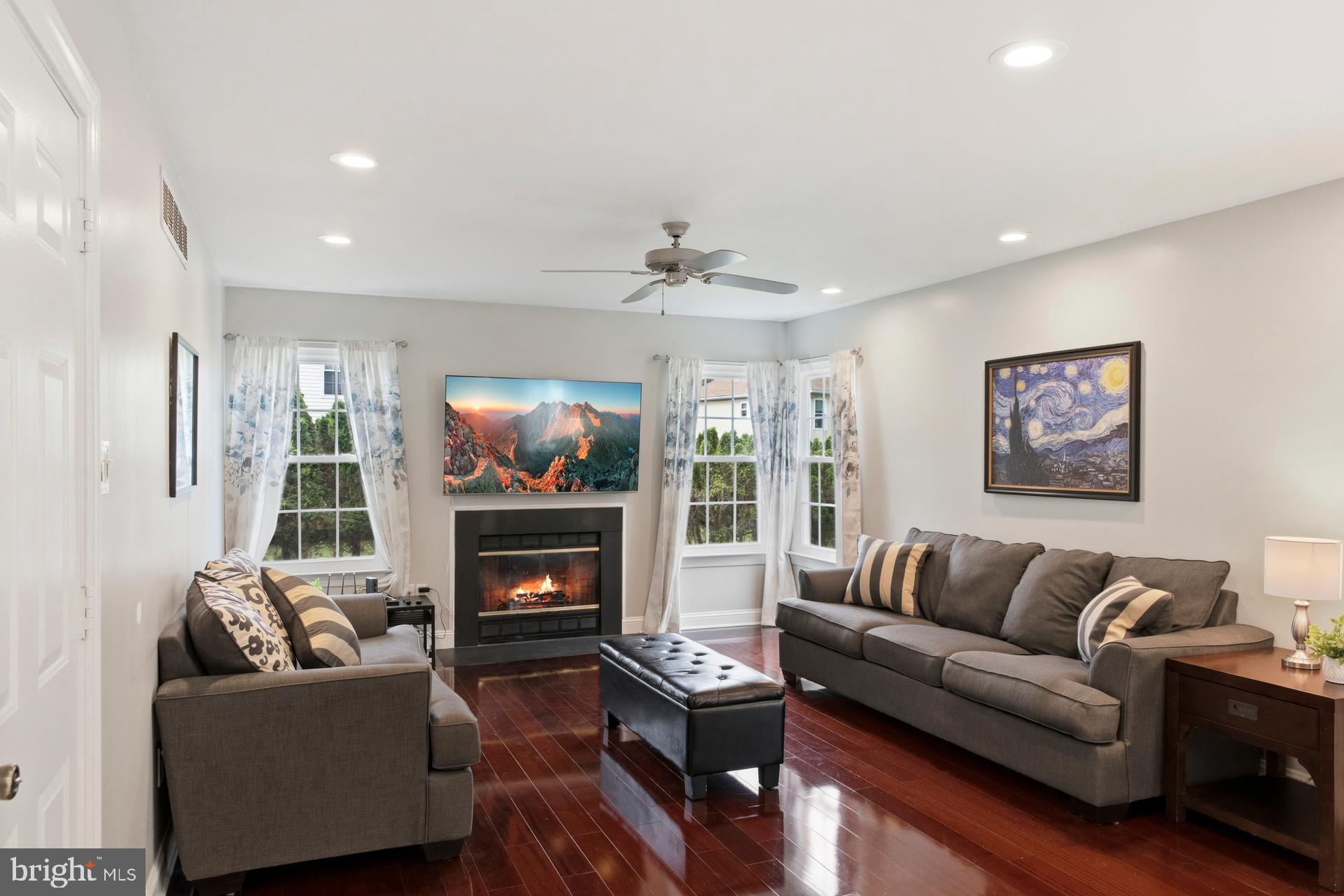 WOODS OF NESHAMINY - Residential
