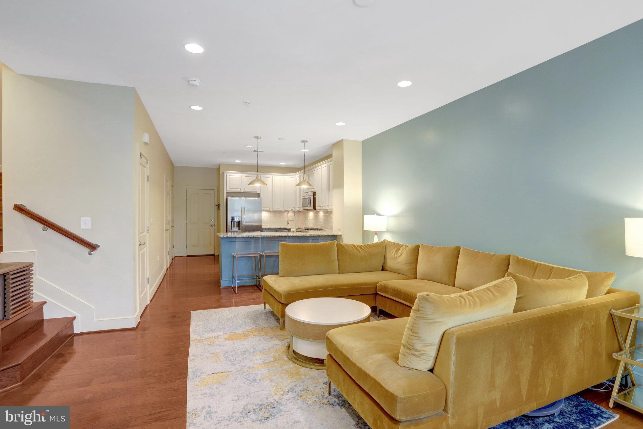 POTOMAC YARD - Residential Lease