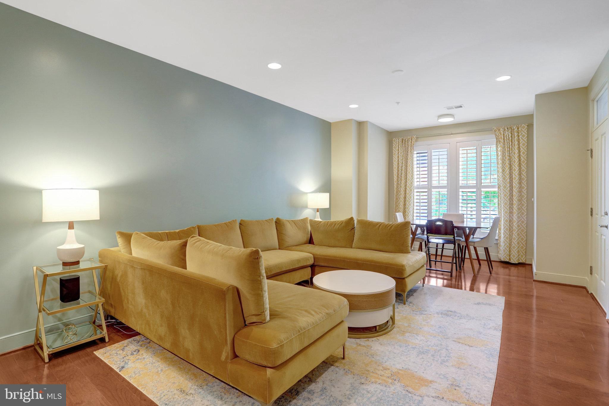 POTOMAC YARD - Residential Lease