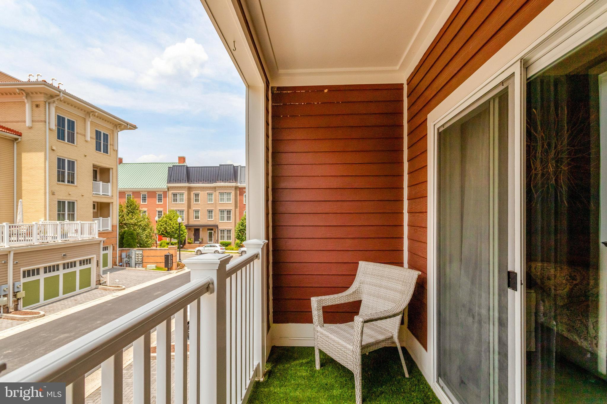 POTOMAC YARD - Residential Lease