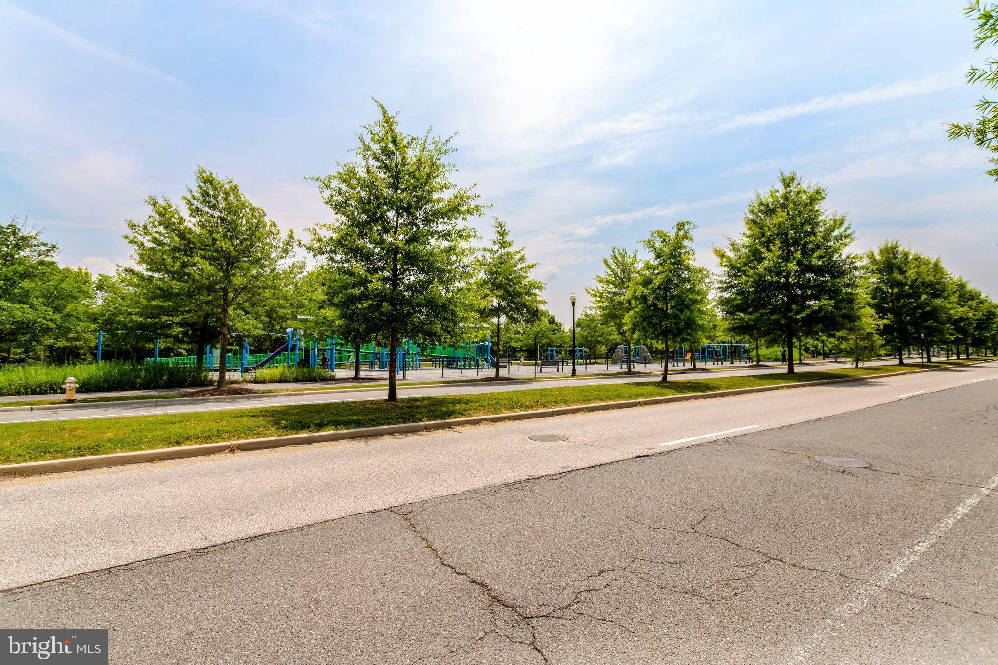 POTOMAC YARD - Residential Lease