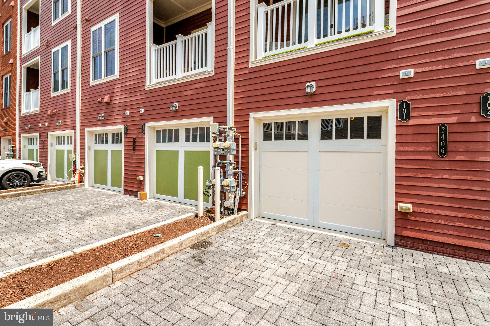 POTOMAC YARD - Residential Lease