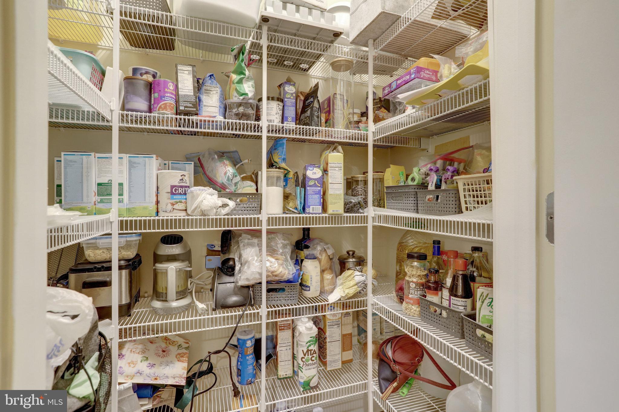 POTOMAC YARD - Residential Lease