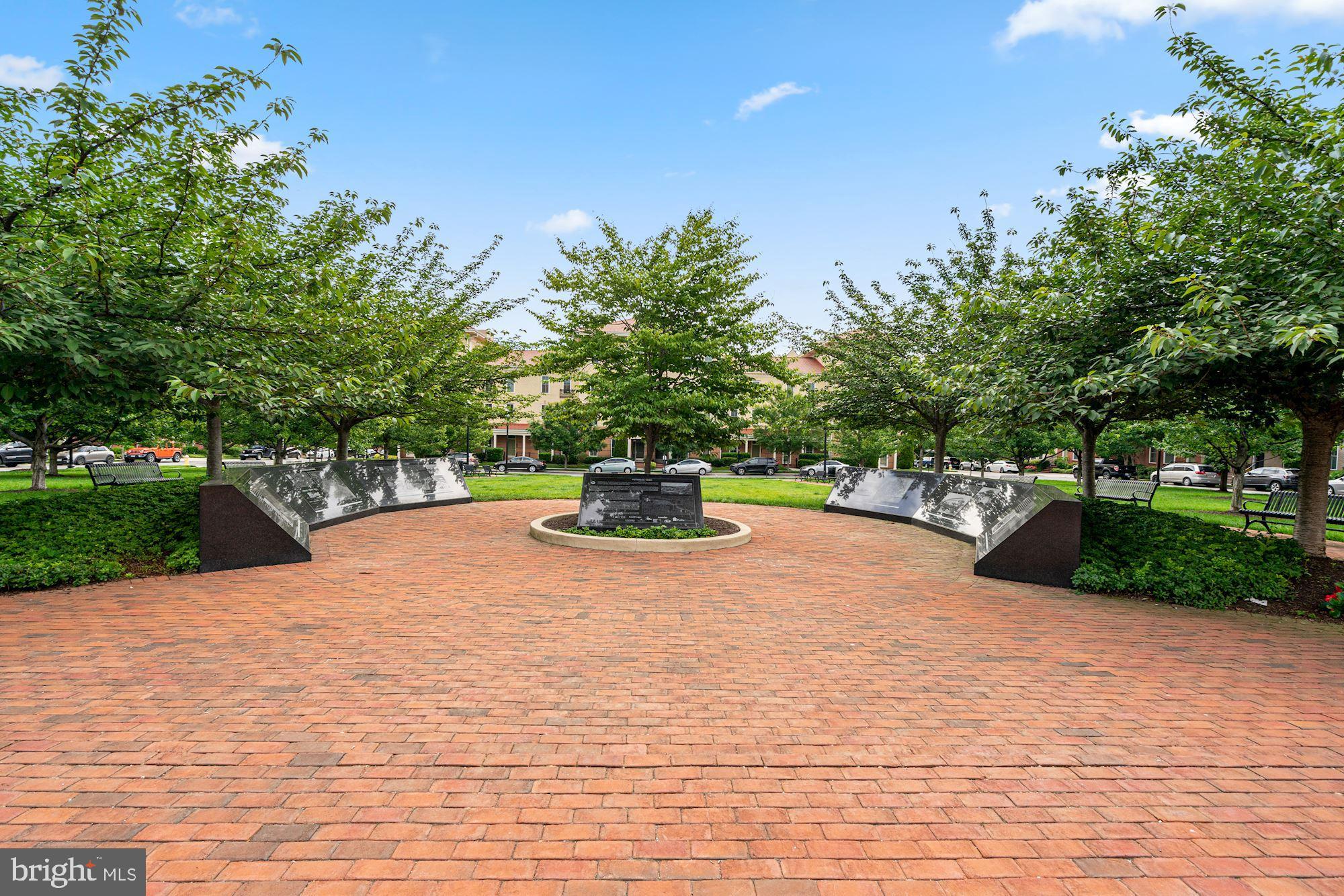 POTOMAC YARD - Residential Lease