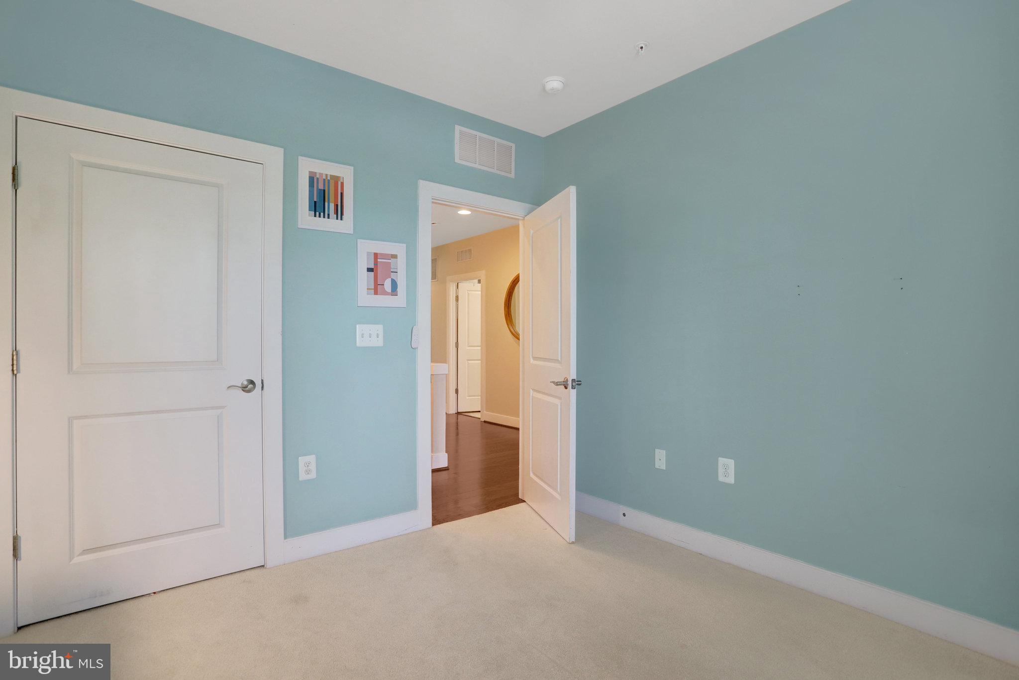 POTOMAC YARD - Residential Lease