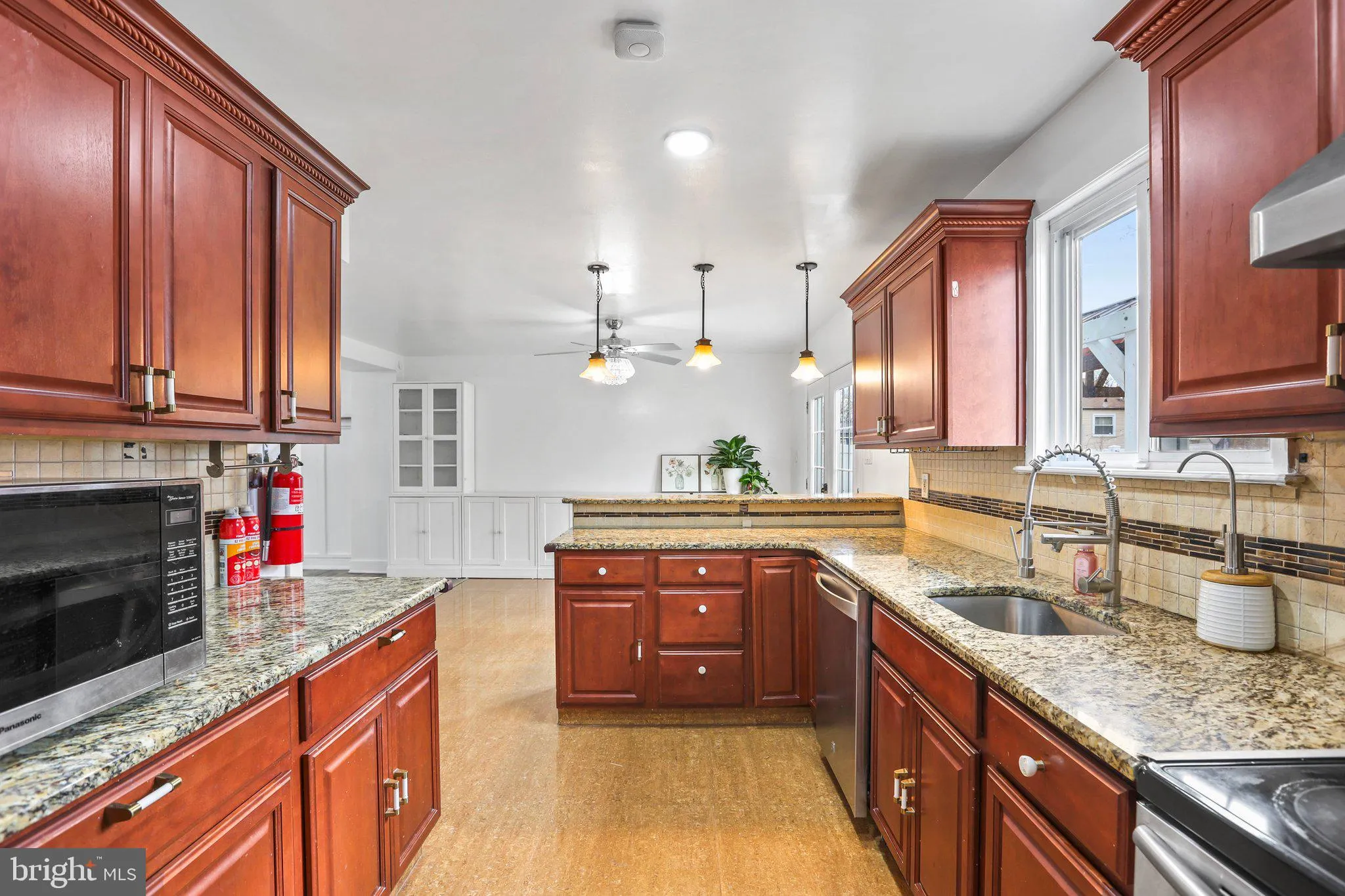 Pennsauken, New Jersey 08109, United States, 4 Bedrooms Bedrooms, ,3 BathroomsBathrooms,Residential,Active,94291