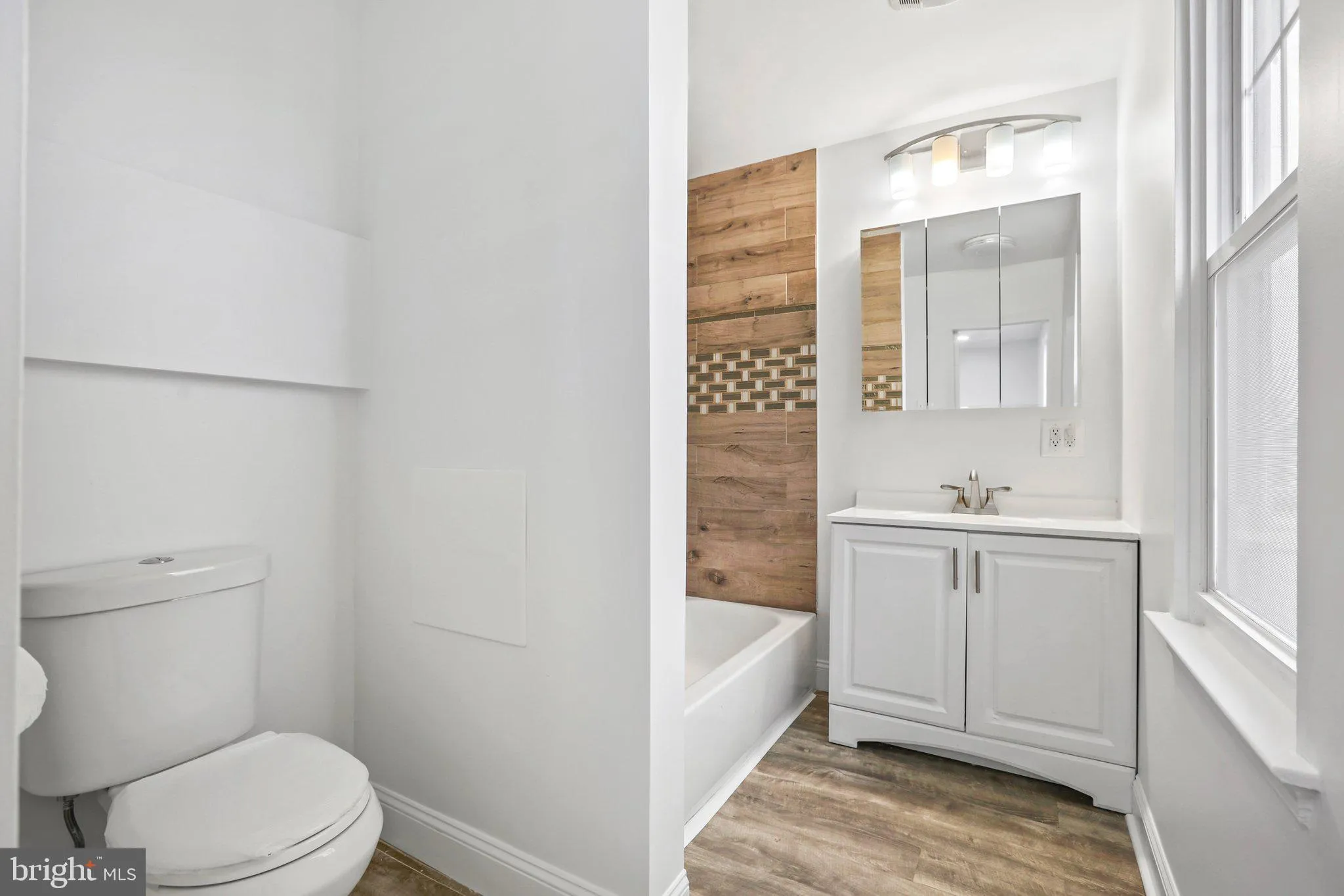 Pennsauken, New Jersey 08109, United States, 4 Bedrooms Bedrooms, ,3 BathroomsBathrooms,Residential,Active,94291