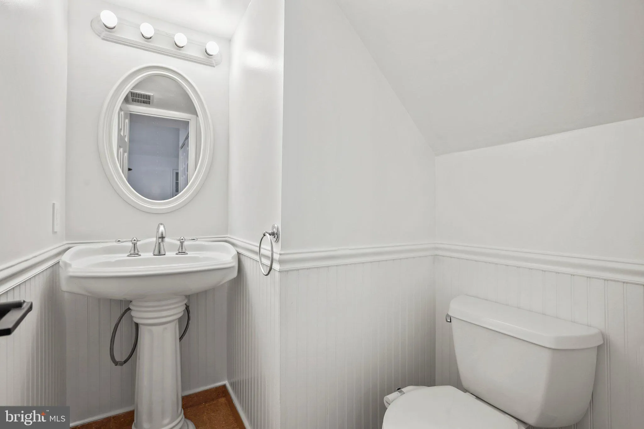 Pennsauken, New Jersey 08109, United States, 4 Bedrooms Bedrooms, ,3 BathroomsBathrooms,Residential,Active,94291