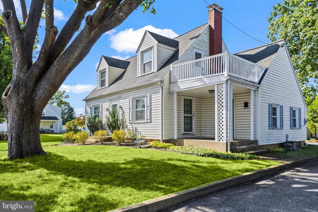Photo of 331 W Sheridan Avenue, ANNVILLE, PA 17003 (MLS # PALN2022428)